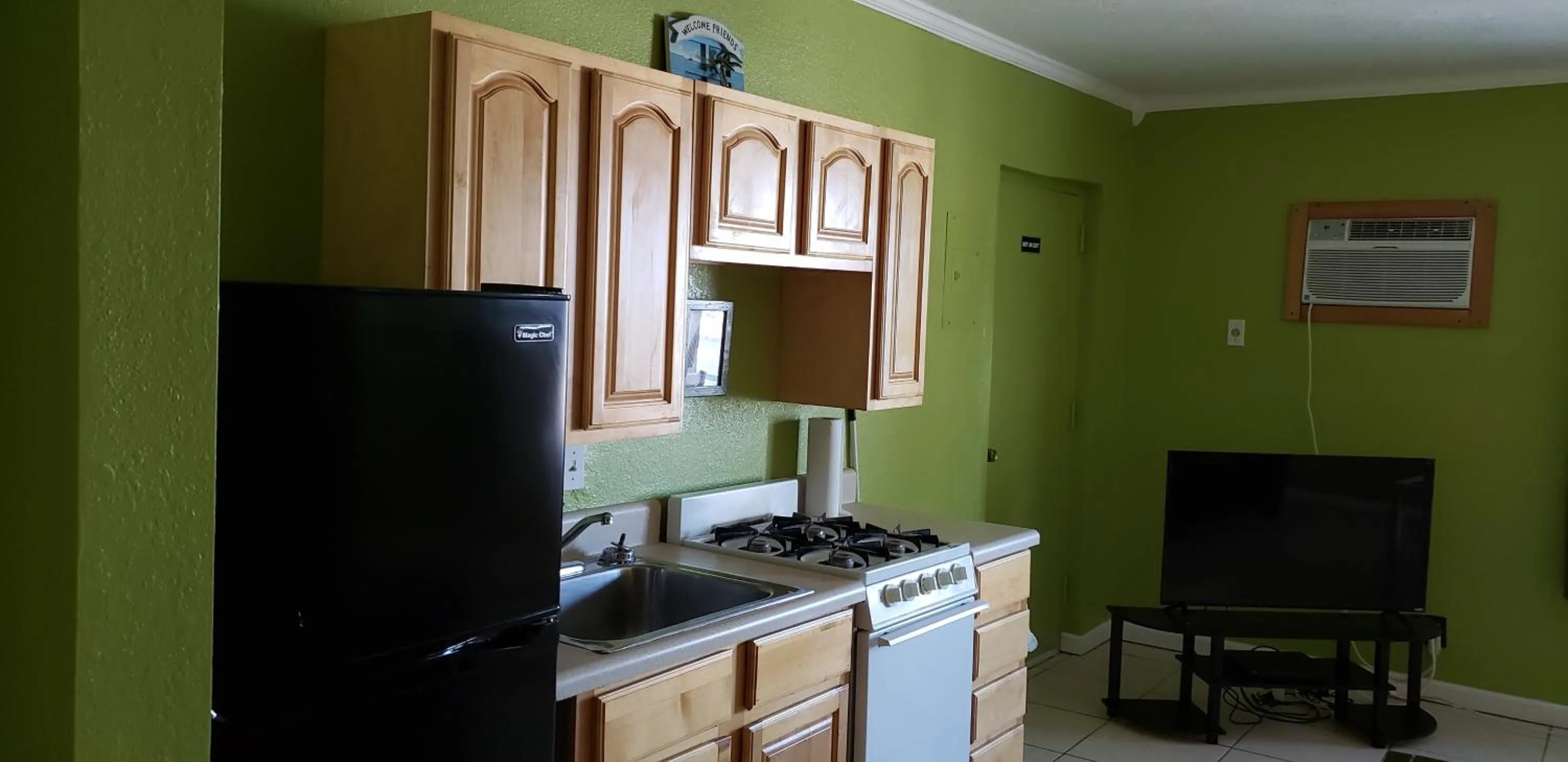 Old Wooden Bridge Resort & Marina