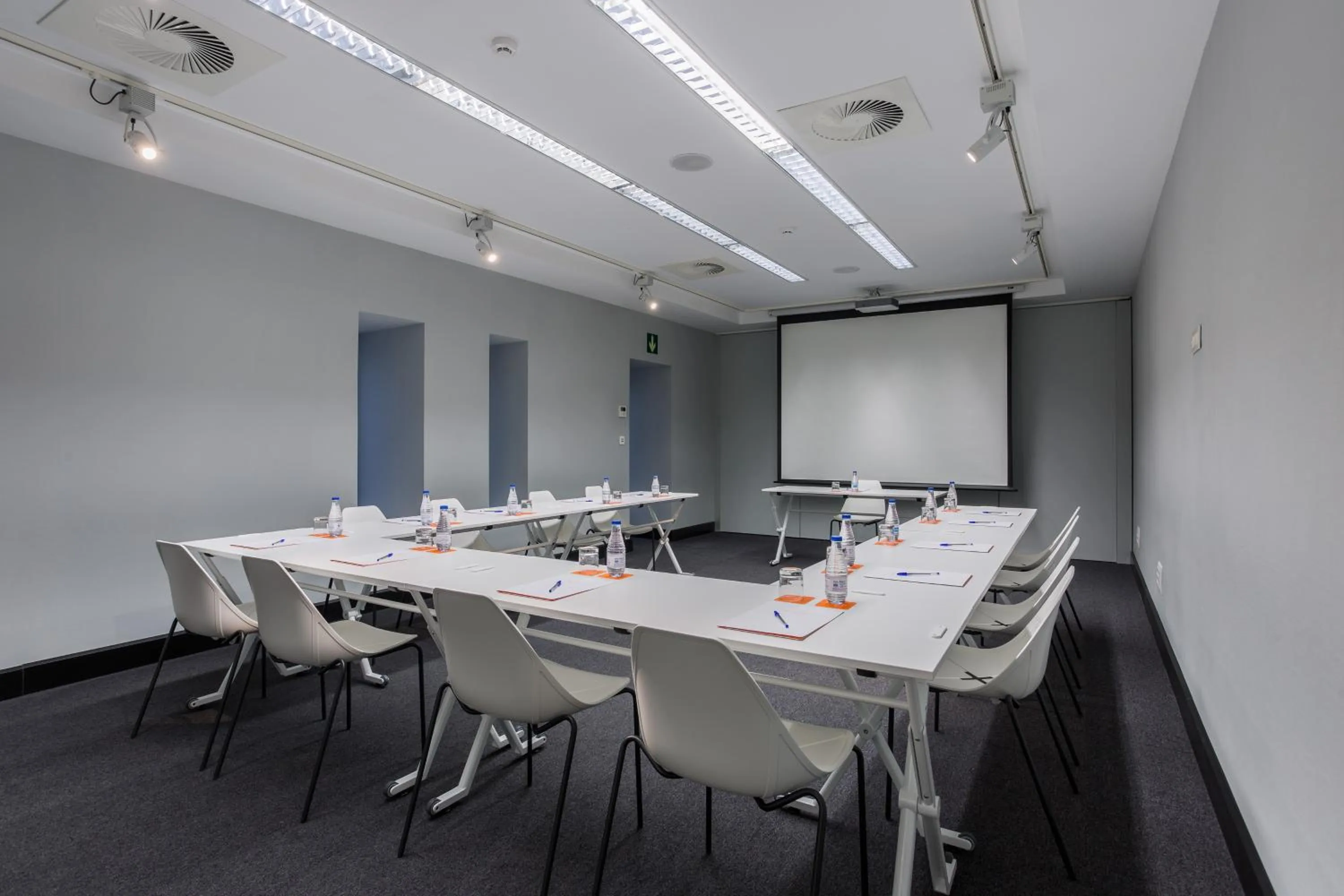 Business facilities in Room Mate Collection Valeria, Málaga