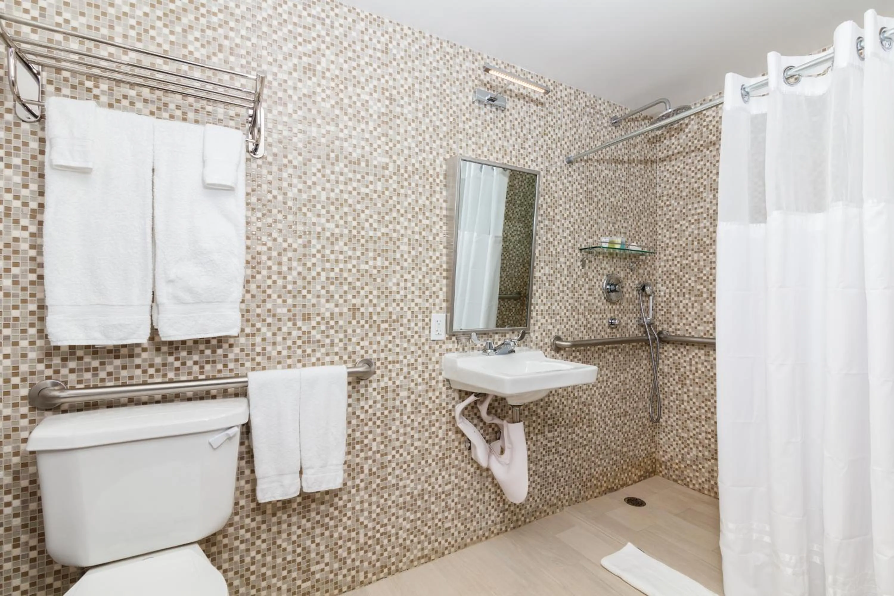 Shower, Bathroom in L Hotel