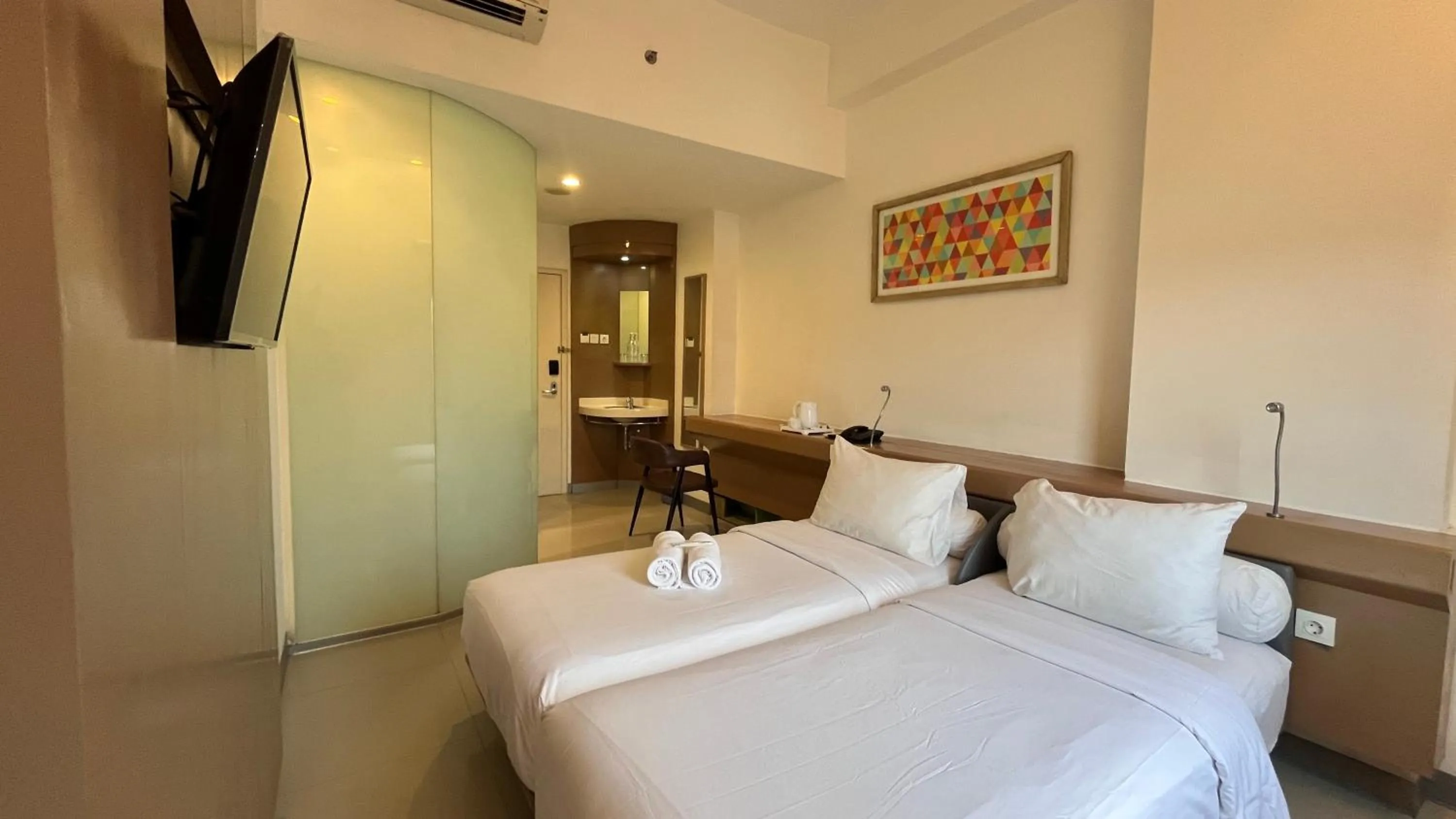 Bedroom, Bed in LAMORA Kota Lama Surabaya