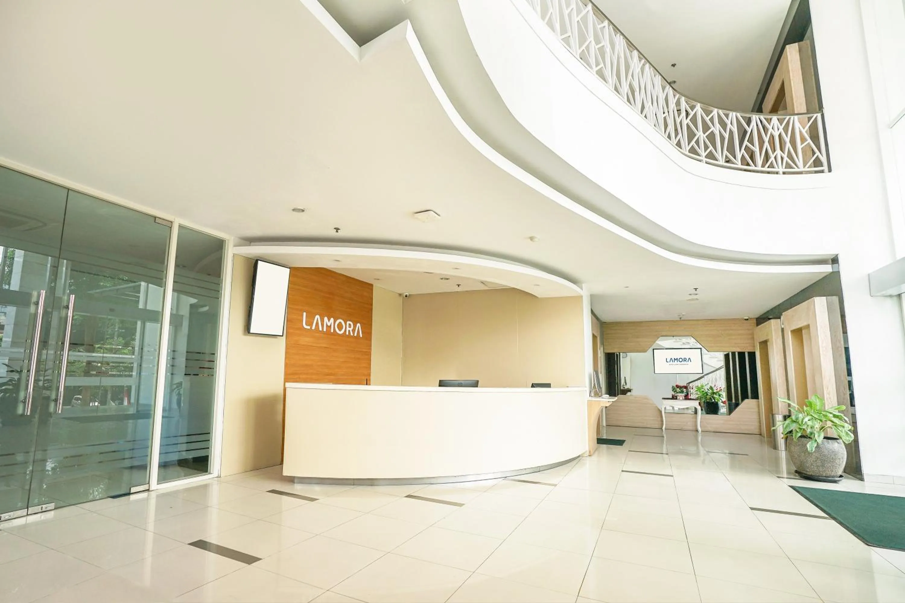 Lobby or reception in LAMORA Kota Lama Surabaya