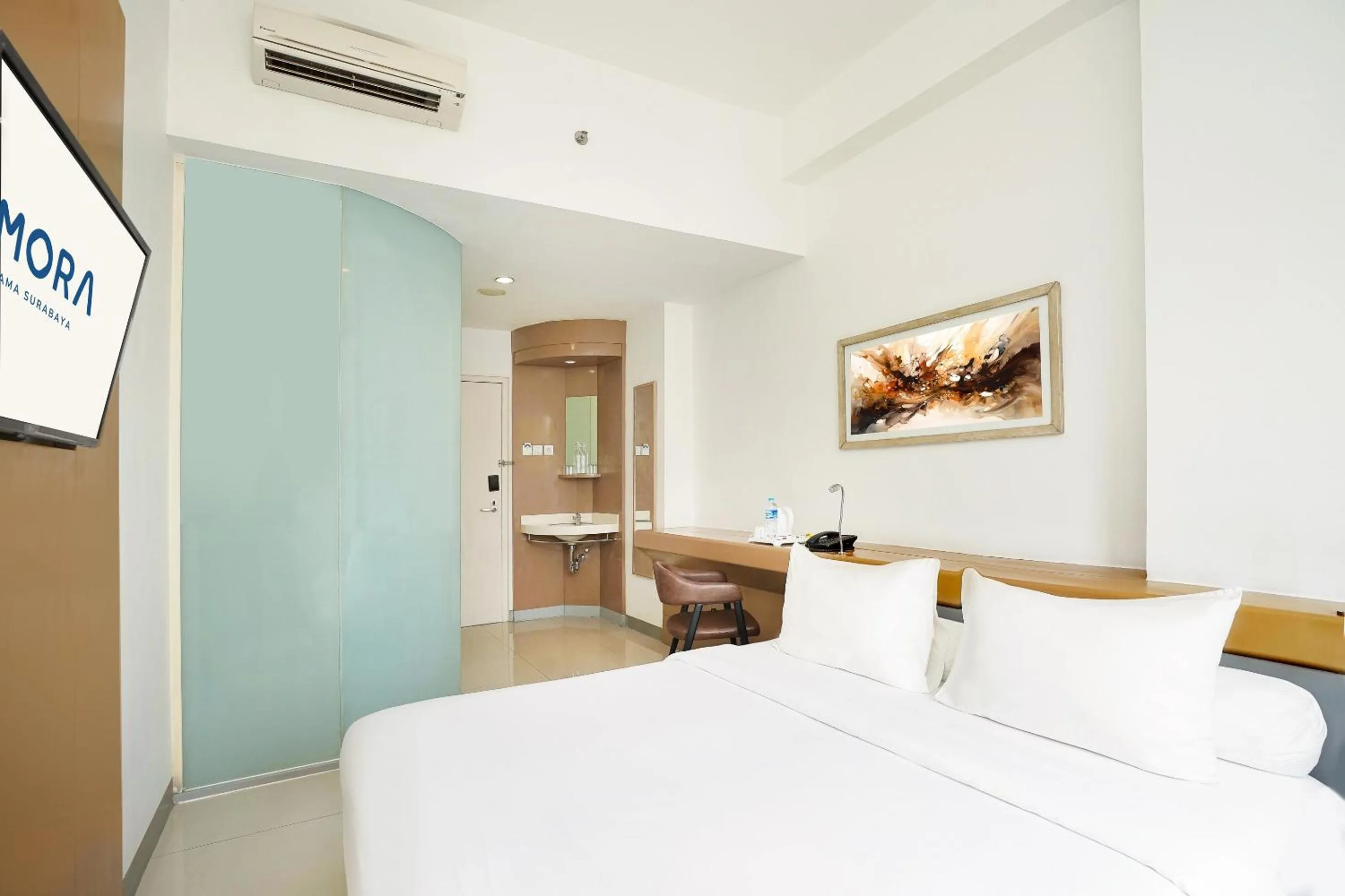 Bedroom, Bed in LAMORA Kota Lama Surabaya