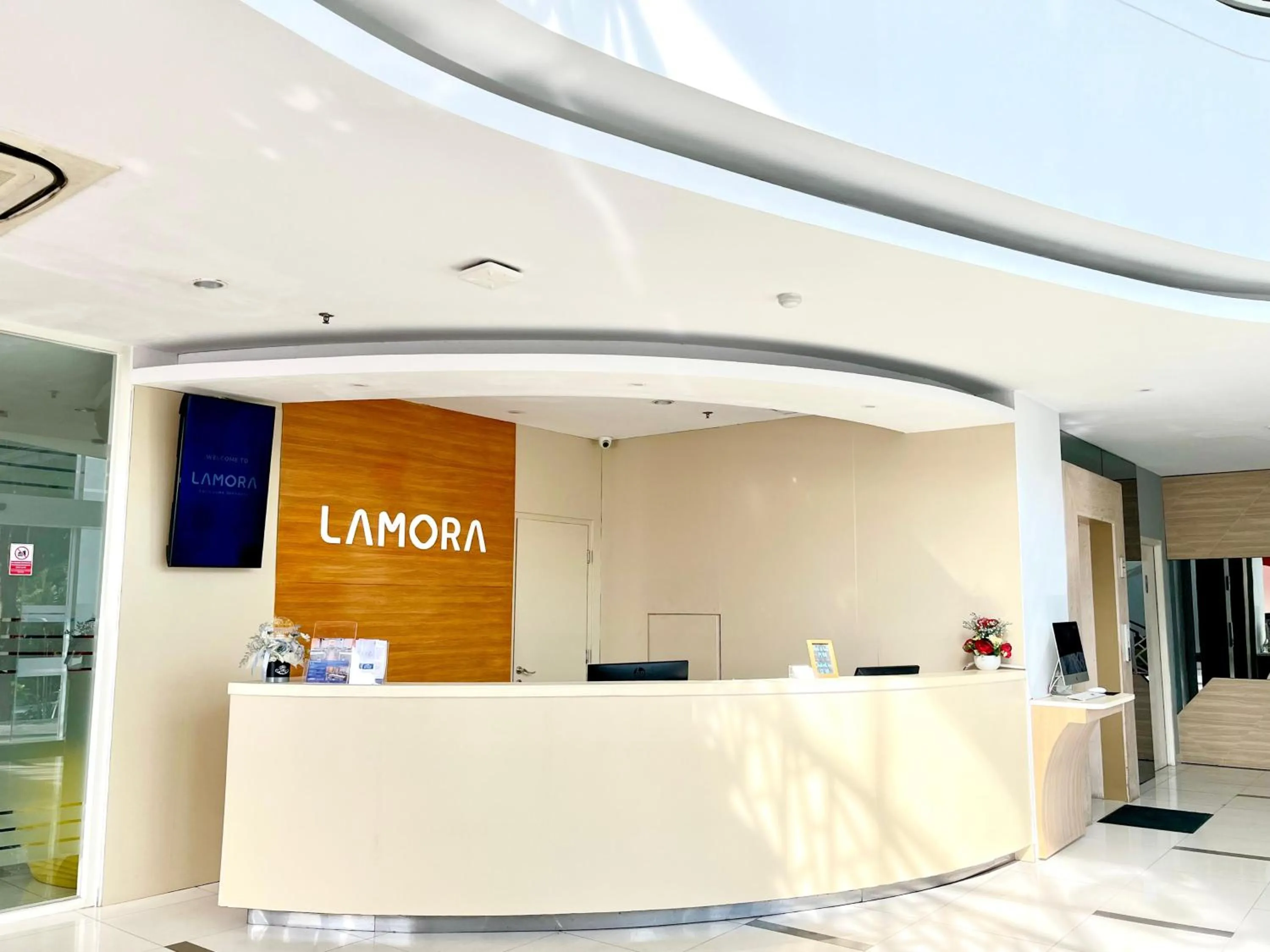 Lobby or reception in LAMORA Kota Lama Surabaya