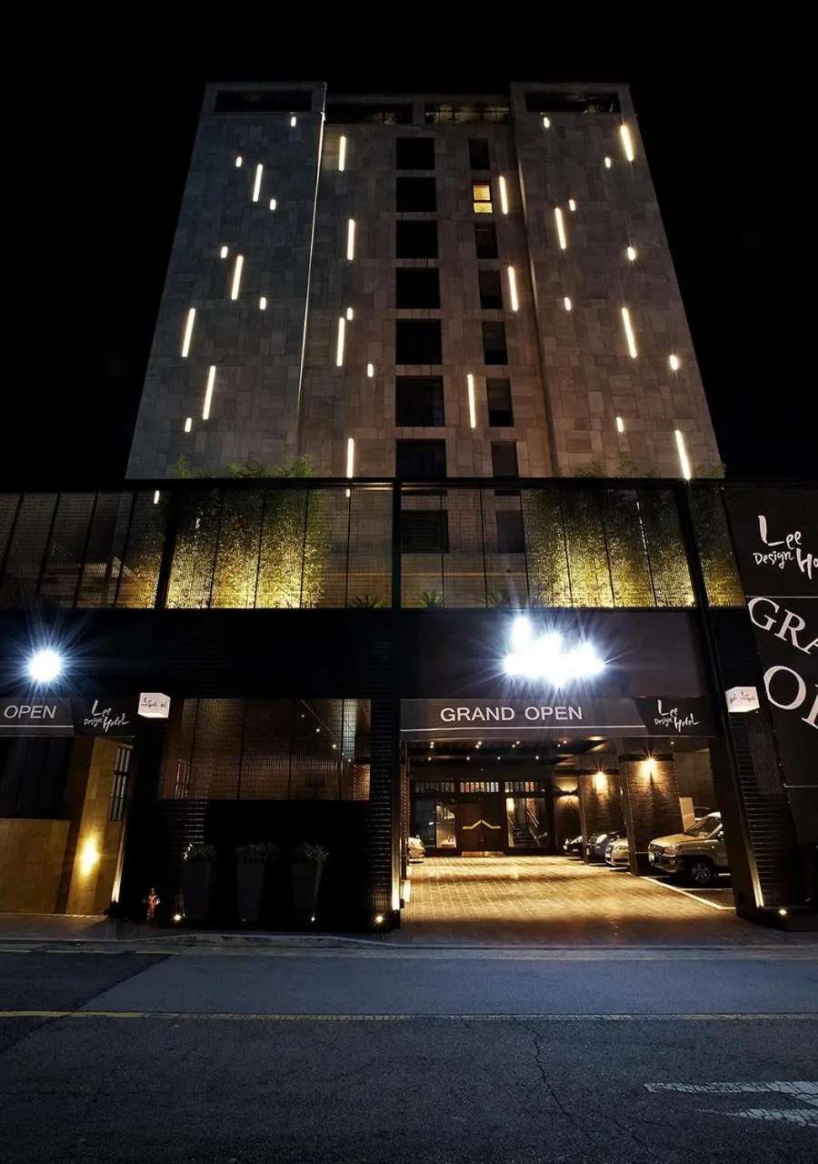 Lee Design Hotel