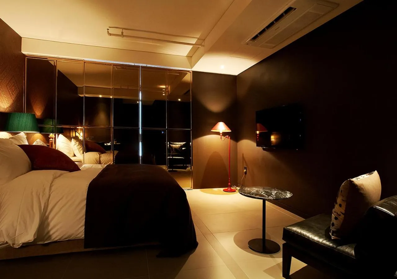 Bed in Lee Design Hotel