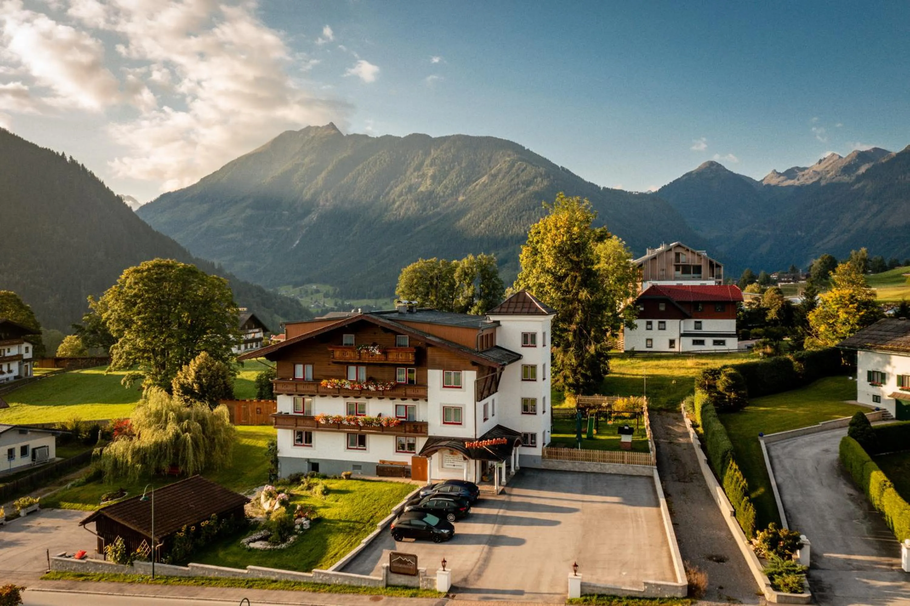 Property building in Dachsteinblick