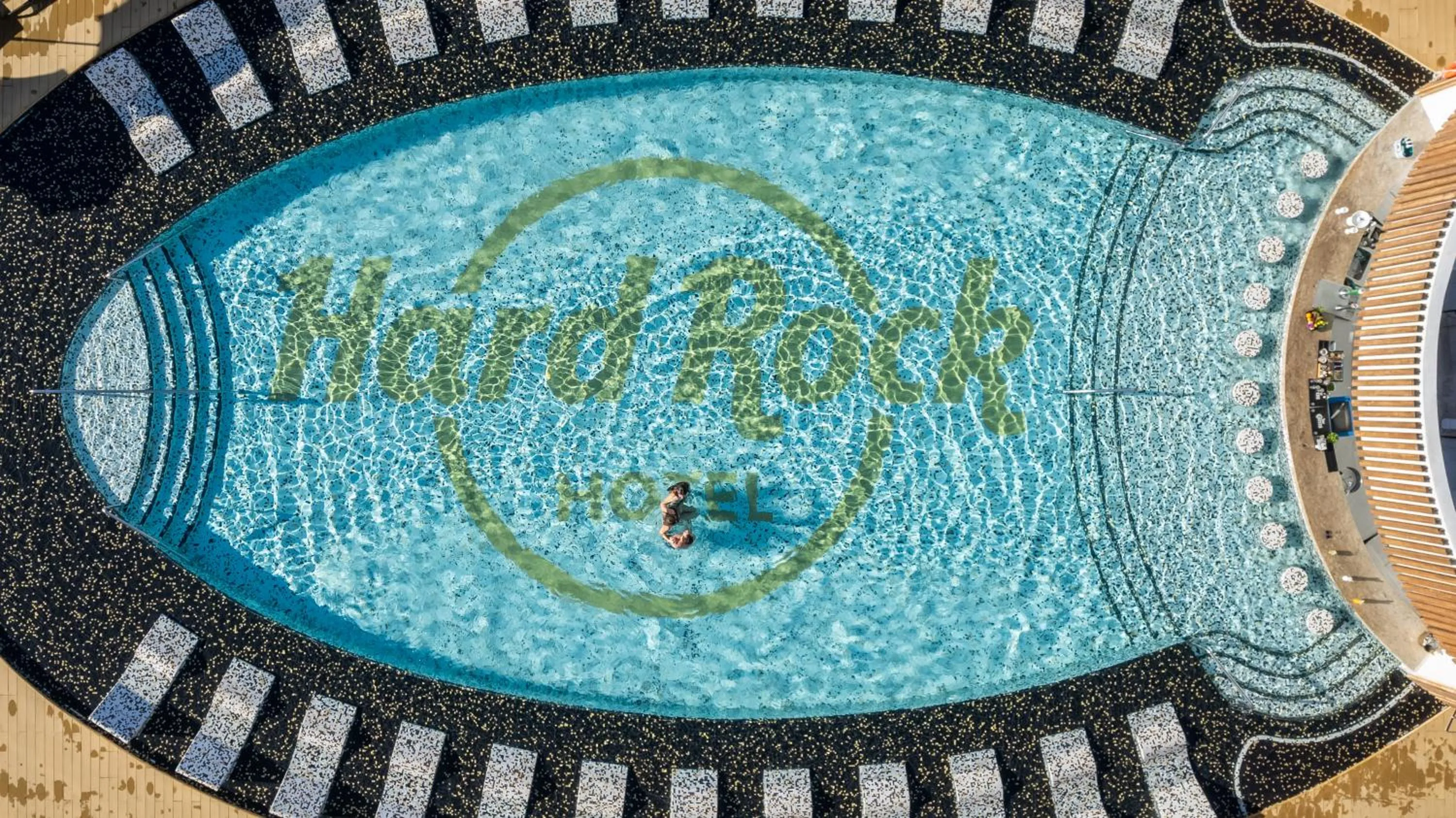 Swimming pool in Hard Rock Hotel Tenerife