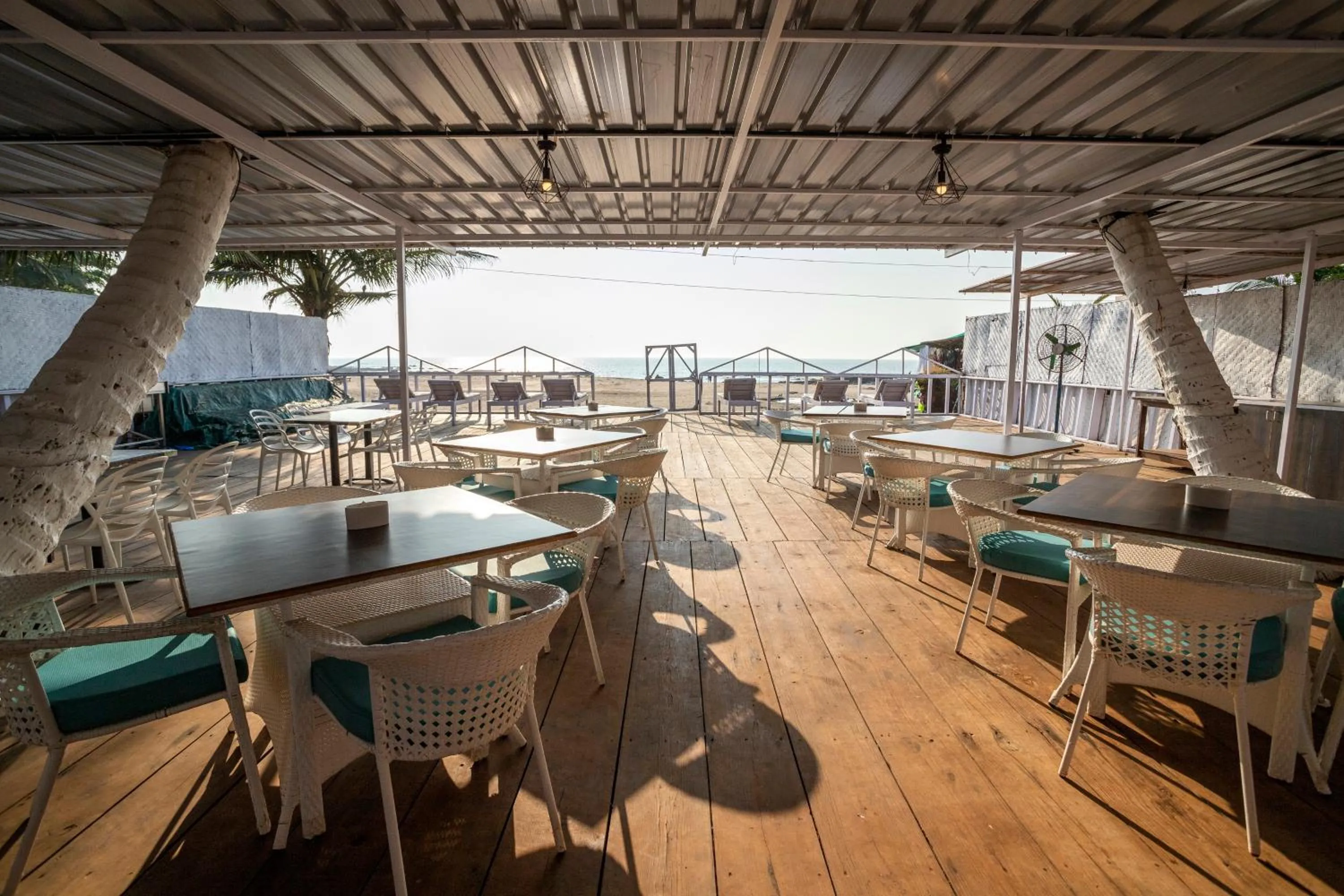 Restaurant/Places to Eat in Antares Beach Resort, Vagator