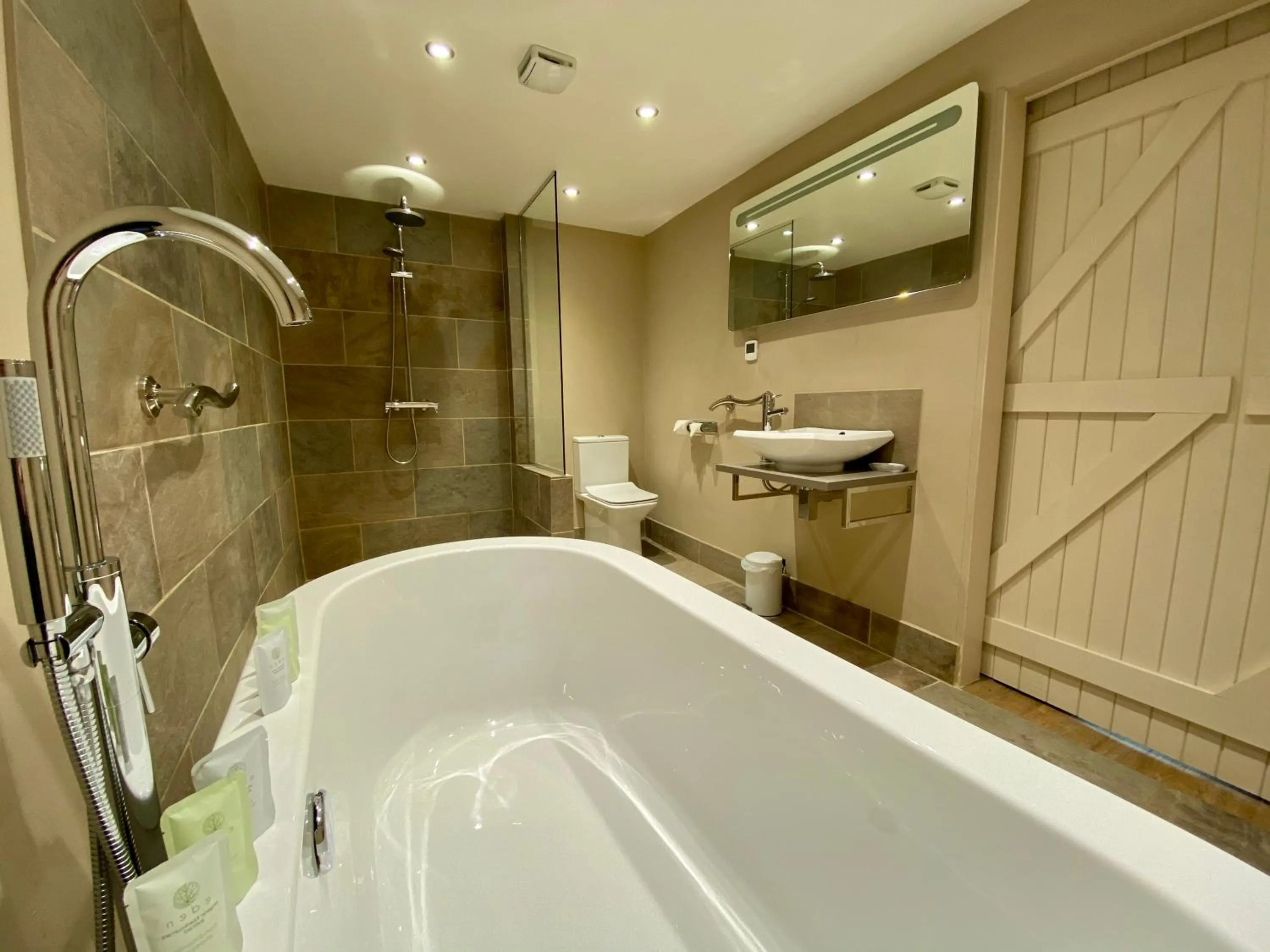 Bathroom in The Lion at West Pennard