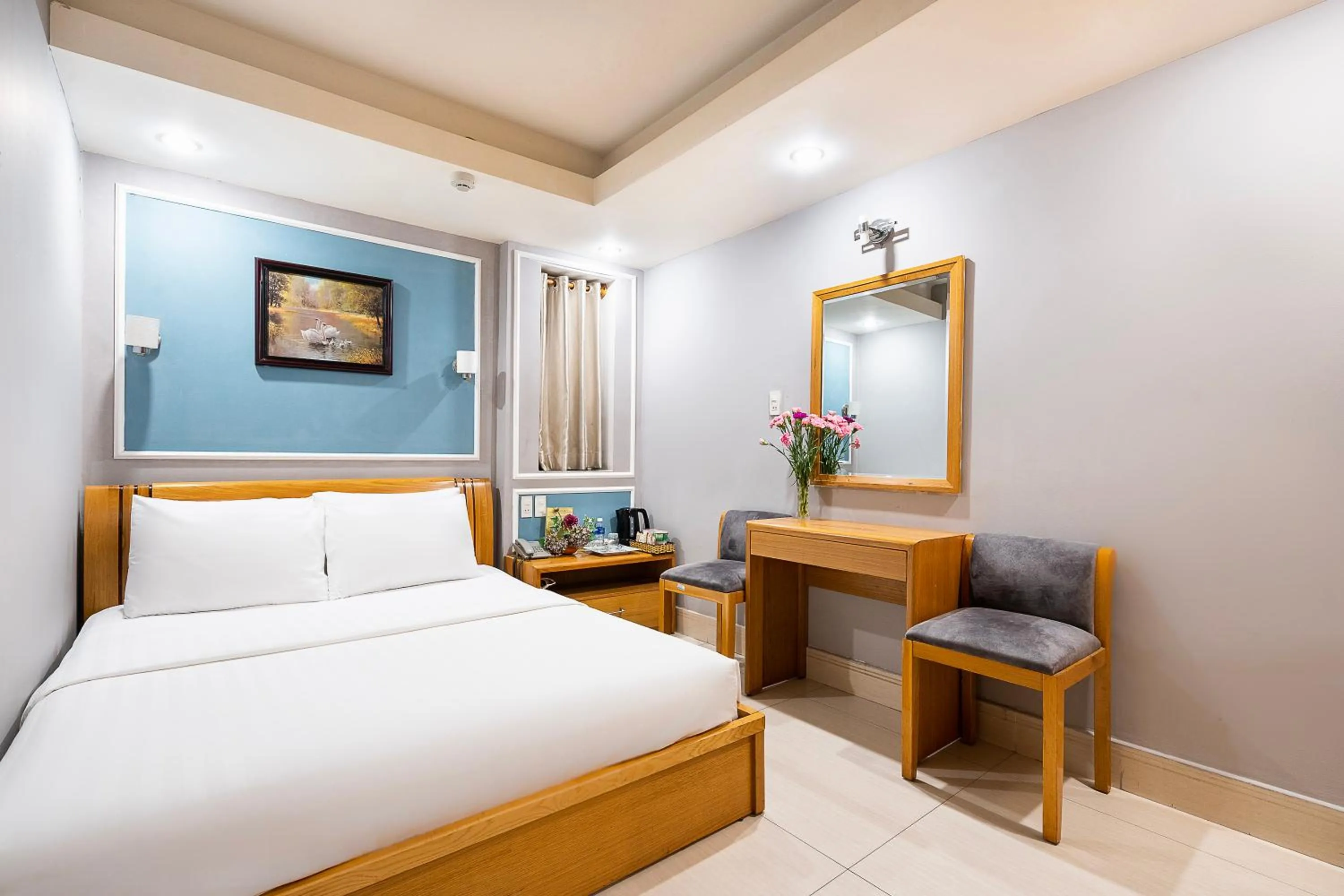 Photo of the whole room, Bed in Lucky Star Hotel 146 Nguyen Trai