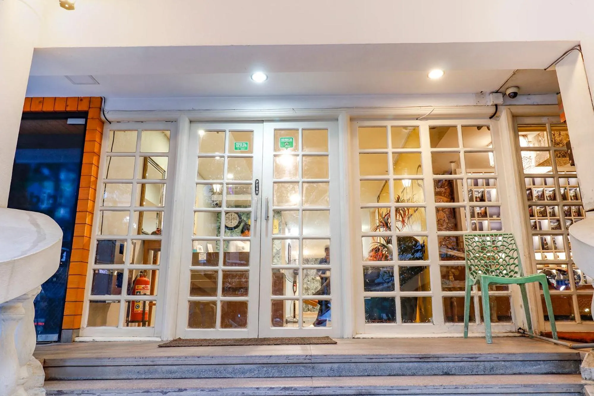 Property building in FabHotel Park Inn - Indiranagar