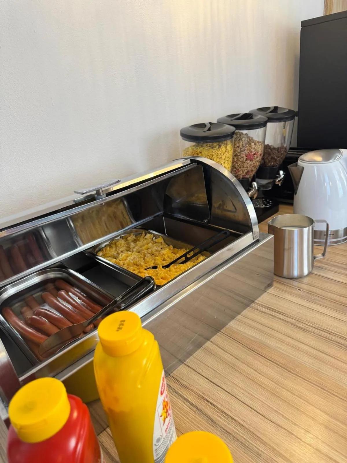 Buffet breakfast in Hotel Pod Radnicí