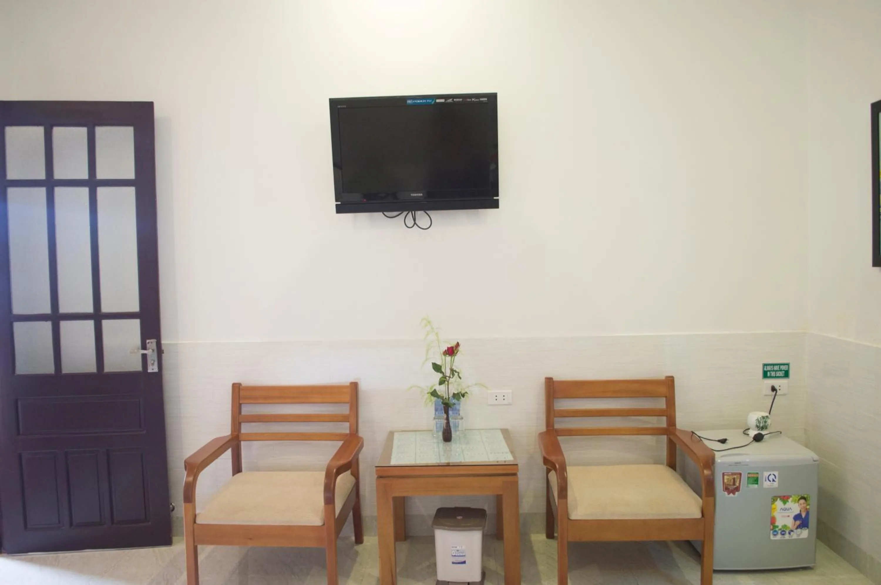 Bedroom, TV/Entertainment Center in HaLo HomeStay