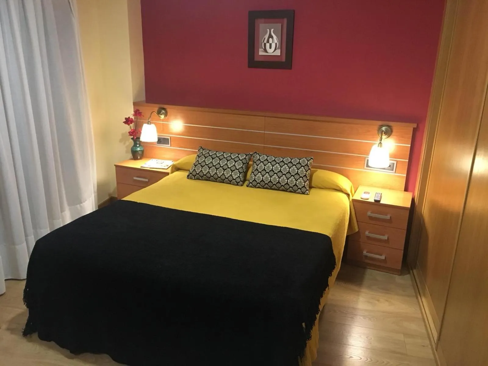 Decorative detail, Bed in Hostal Doña Juana