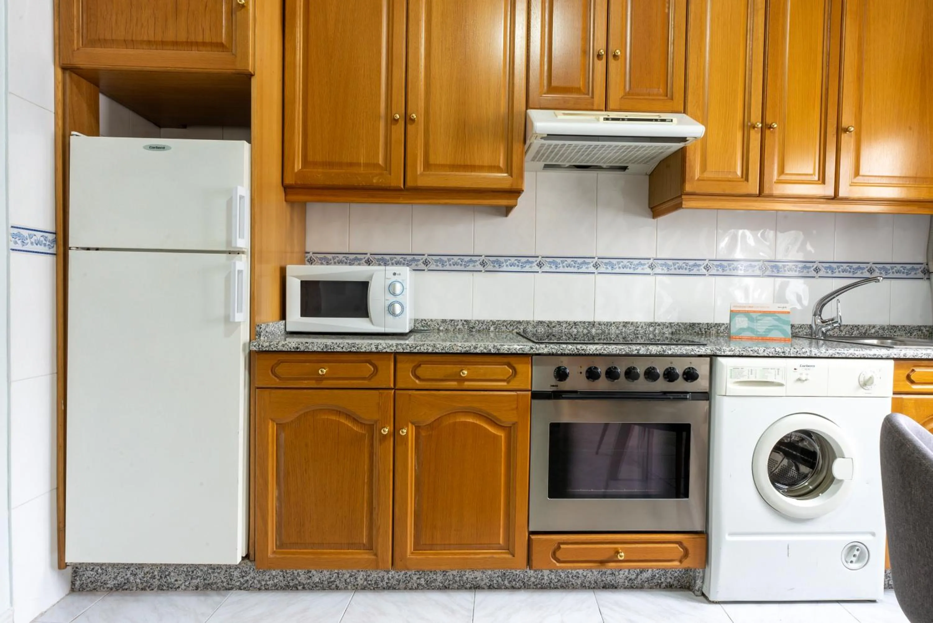 Kitchen or kitchenette in Smartr Madrid Chueca