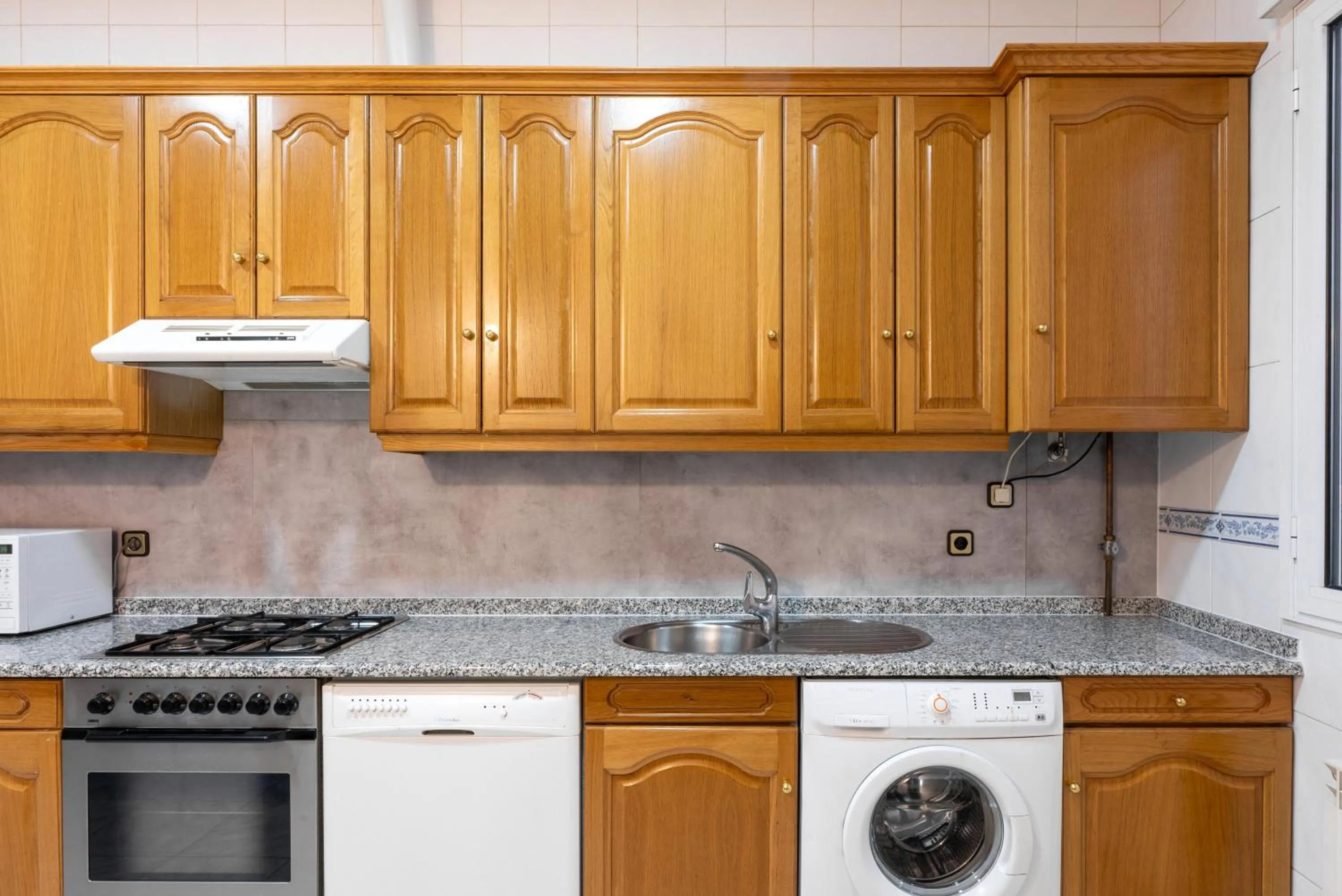 Kitchen or kitchenette in Smartr Madrid Chueca