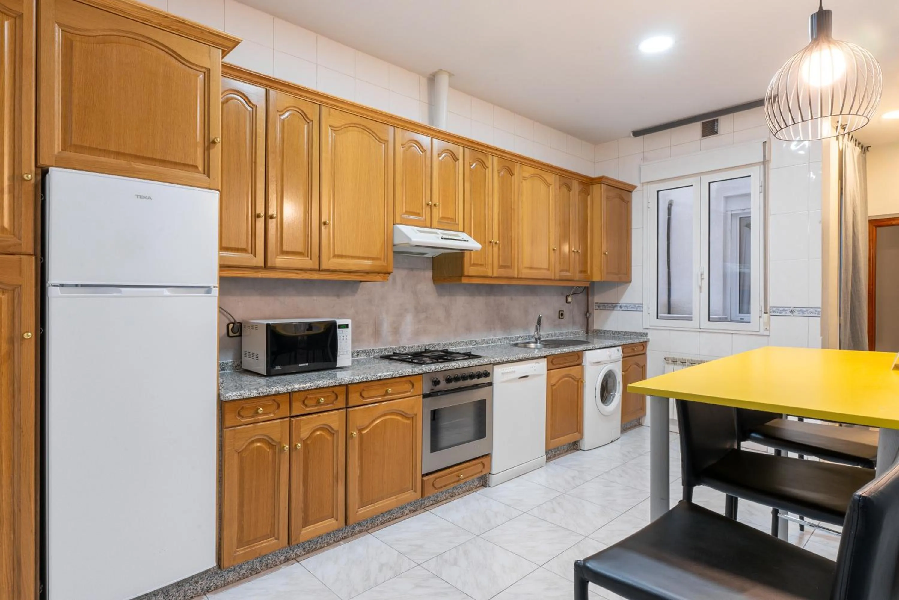 Kitchen or kitchenette in Smartr Madrid Chueca