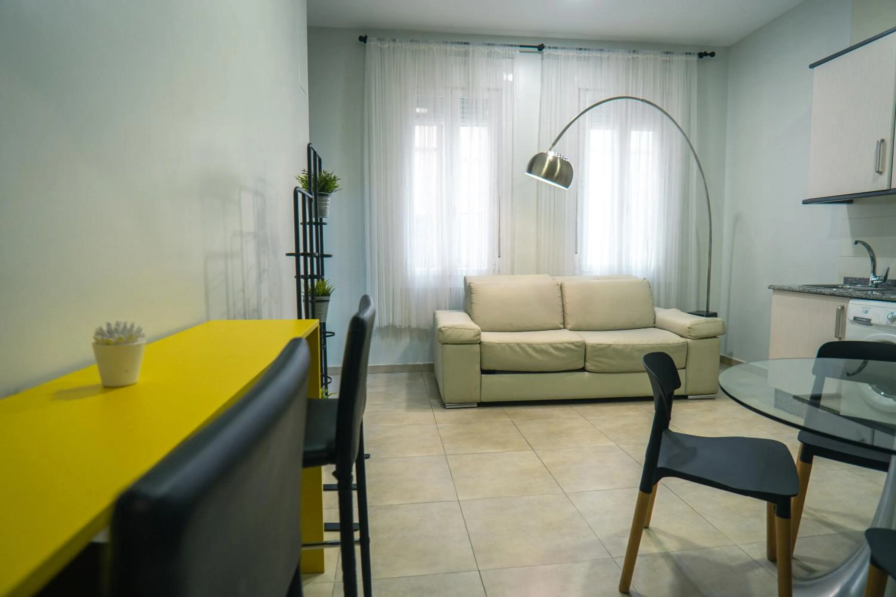 Kitchen or kitchenette in Smartr Madrid Chueca