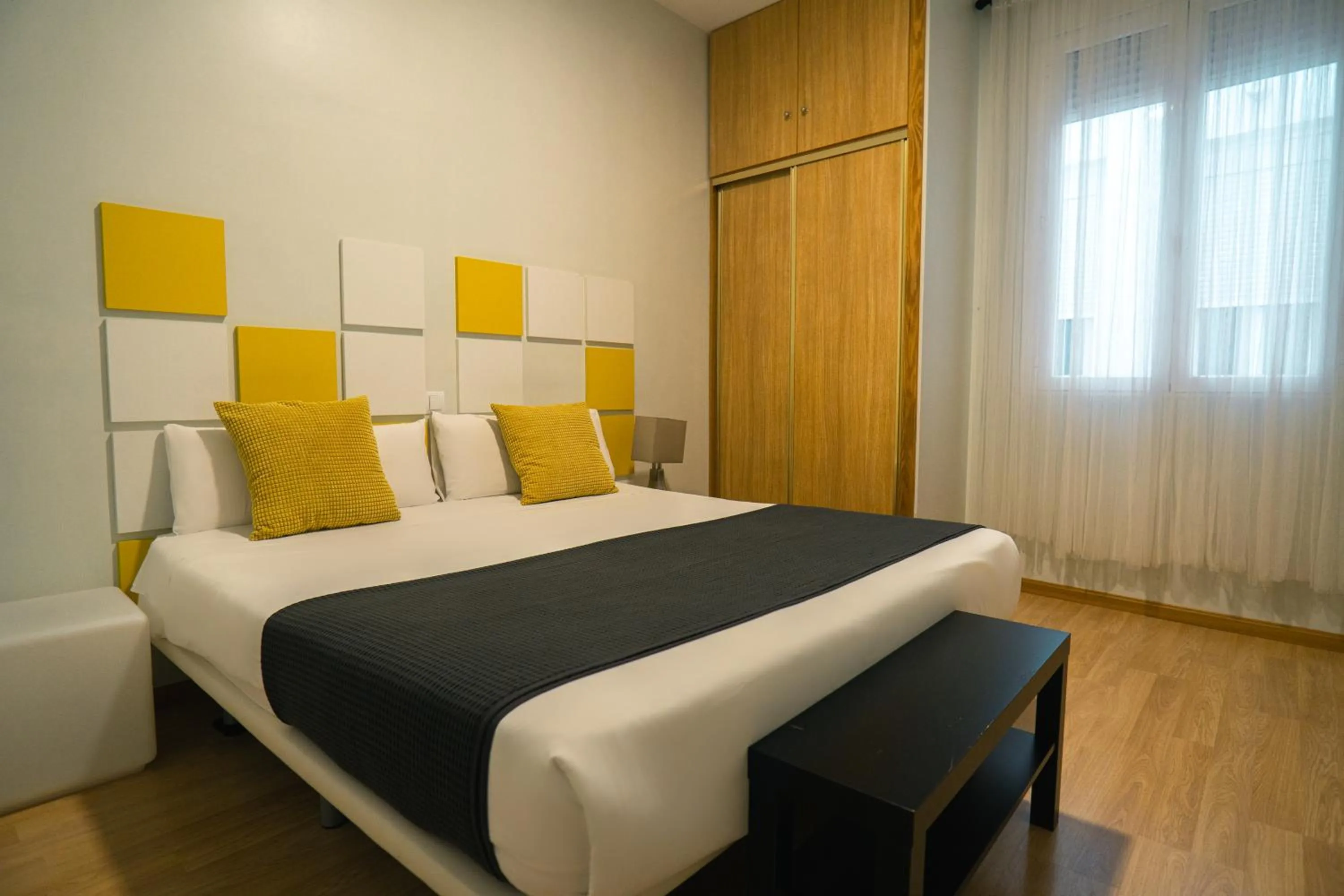 Bed in Smartr Madrid Chueca