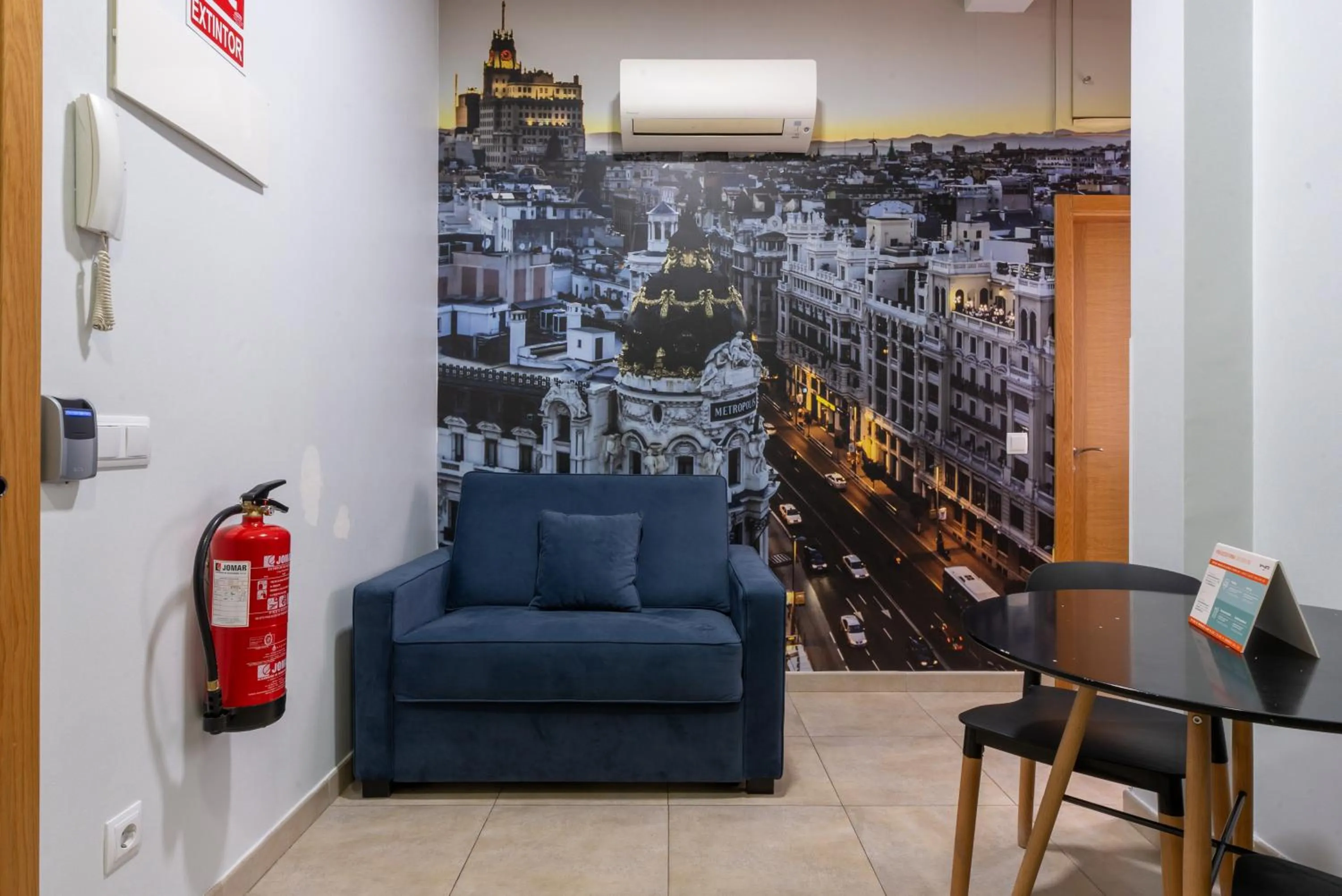 Living room in Smartr Madrid Chueca