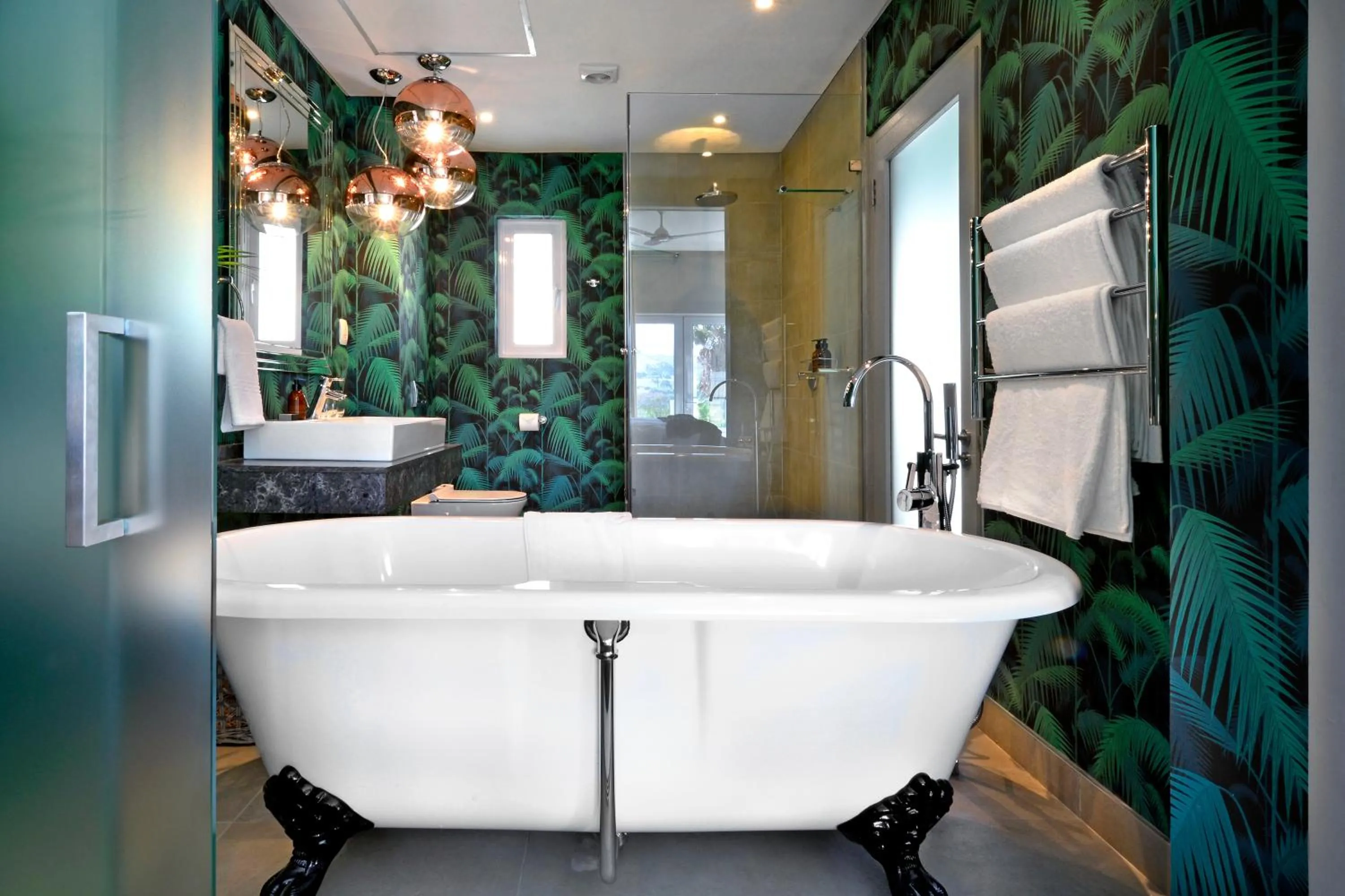 Bathroom in Franschhoek Boutique Hotel - Lion Roars Hotels & Lodges