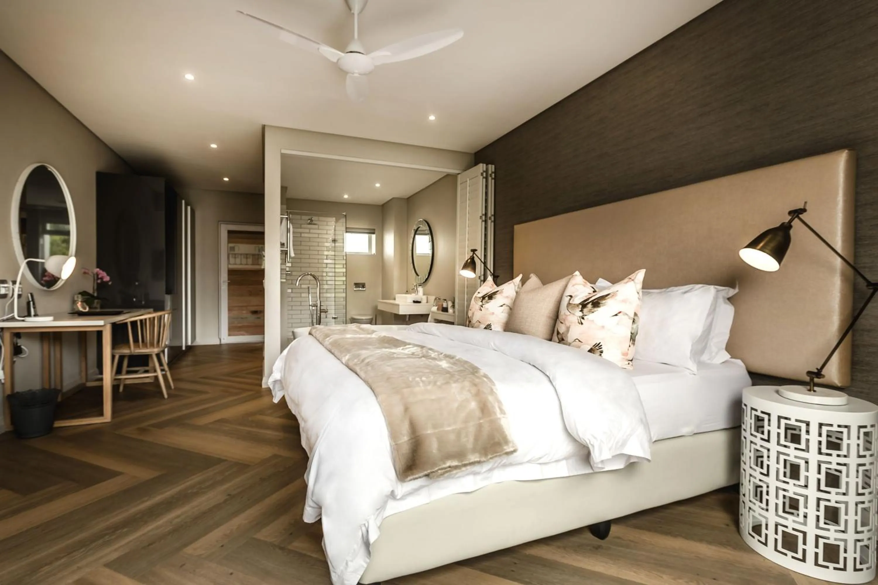 Photo of the whole room, Bed in Franschhoek Boutique Hotel - Lion Roars Hotels & Lodges