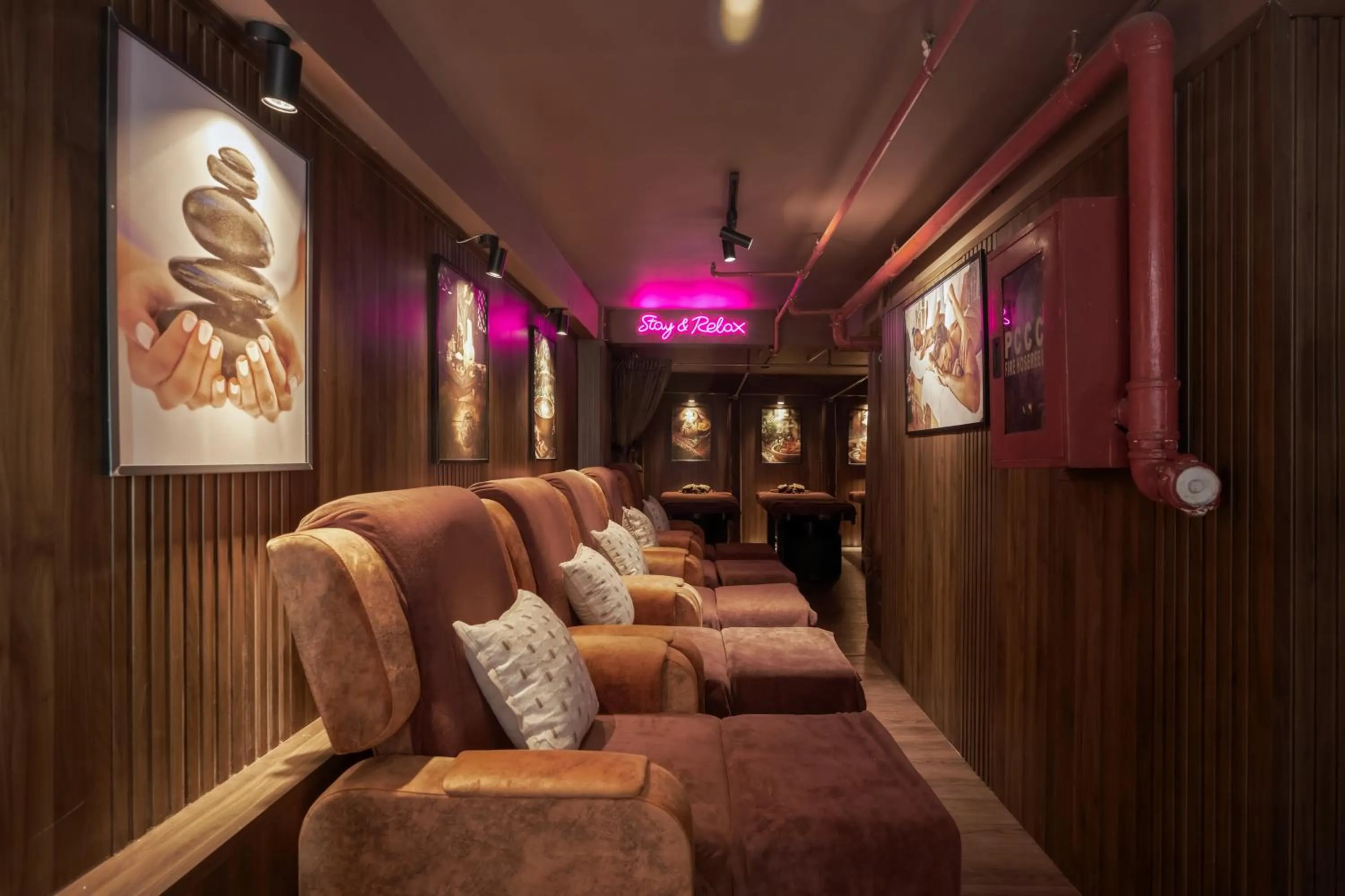 Massage in Quy Hung Hotel And Spa Central