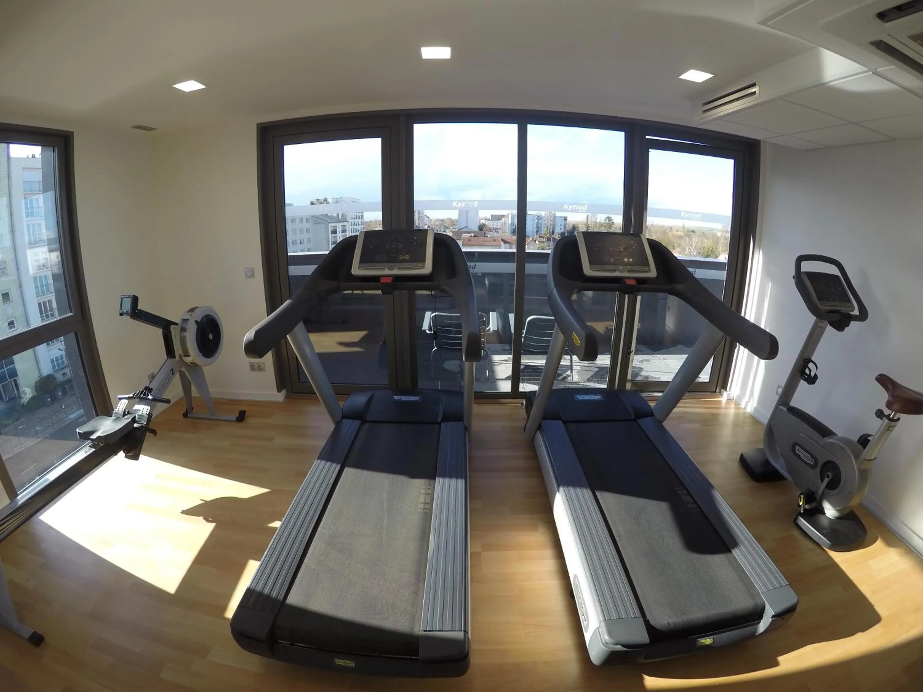 Fitness centre/facilities in Kyriad Troyes Centre