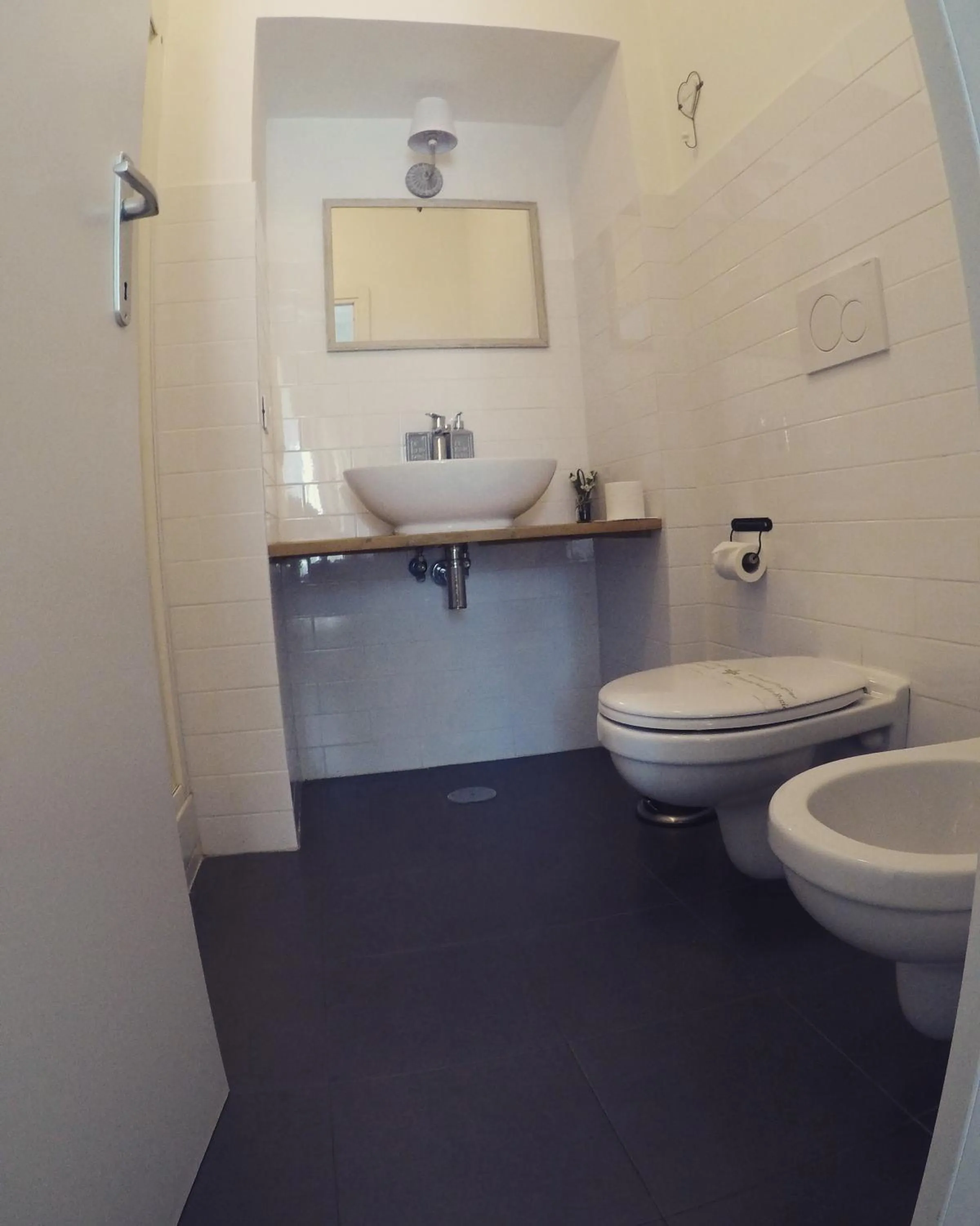 Bathroom in TuttoTondo Roma