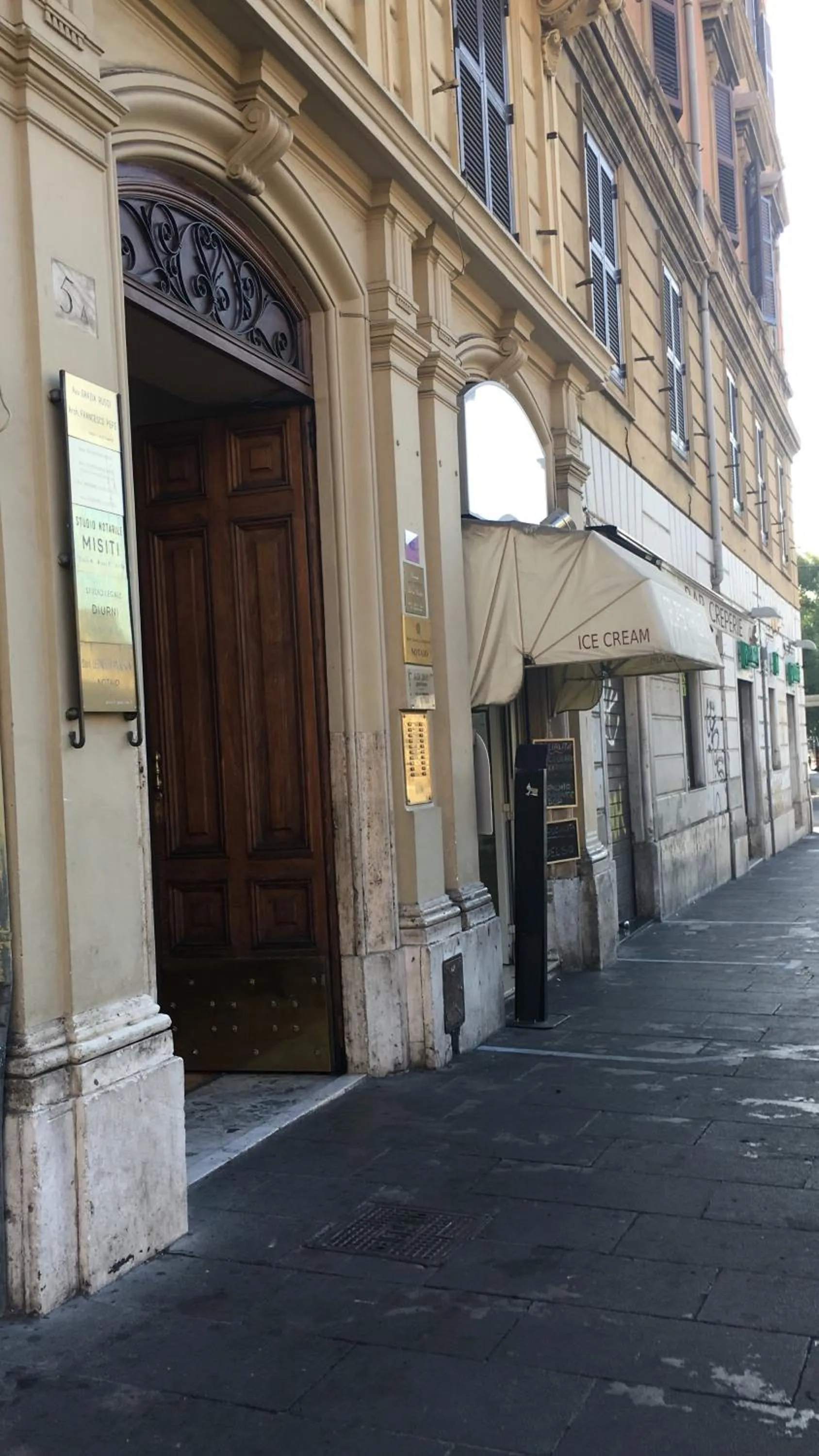 Facade/entrance in TuttoTondo Roma