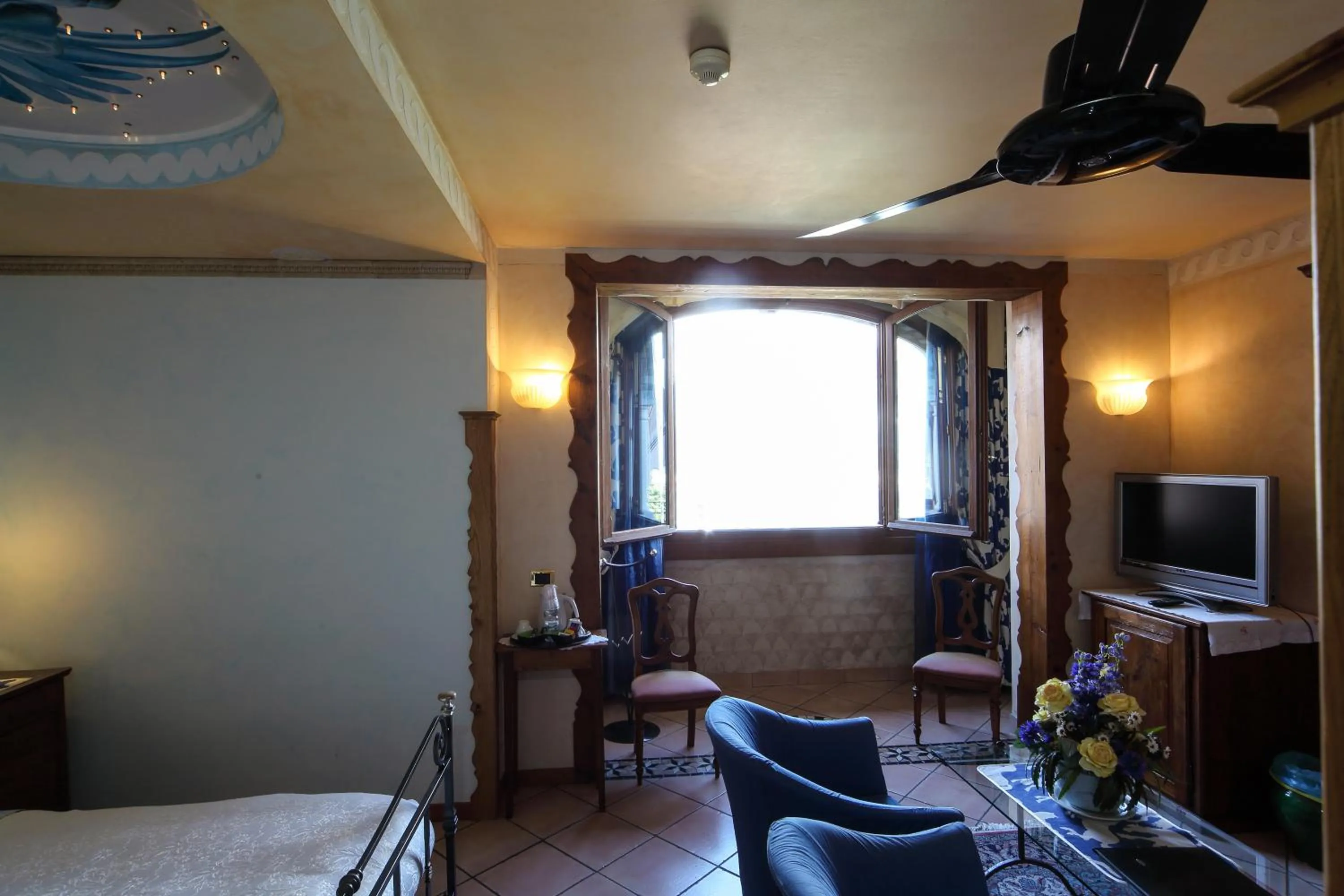 View (from property/room), Bed in Albergo Ristorante Conca Azzurra