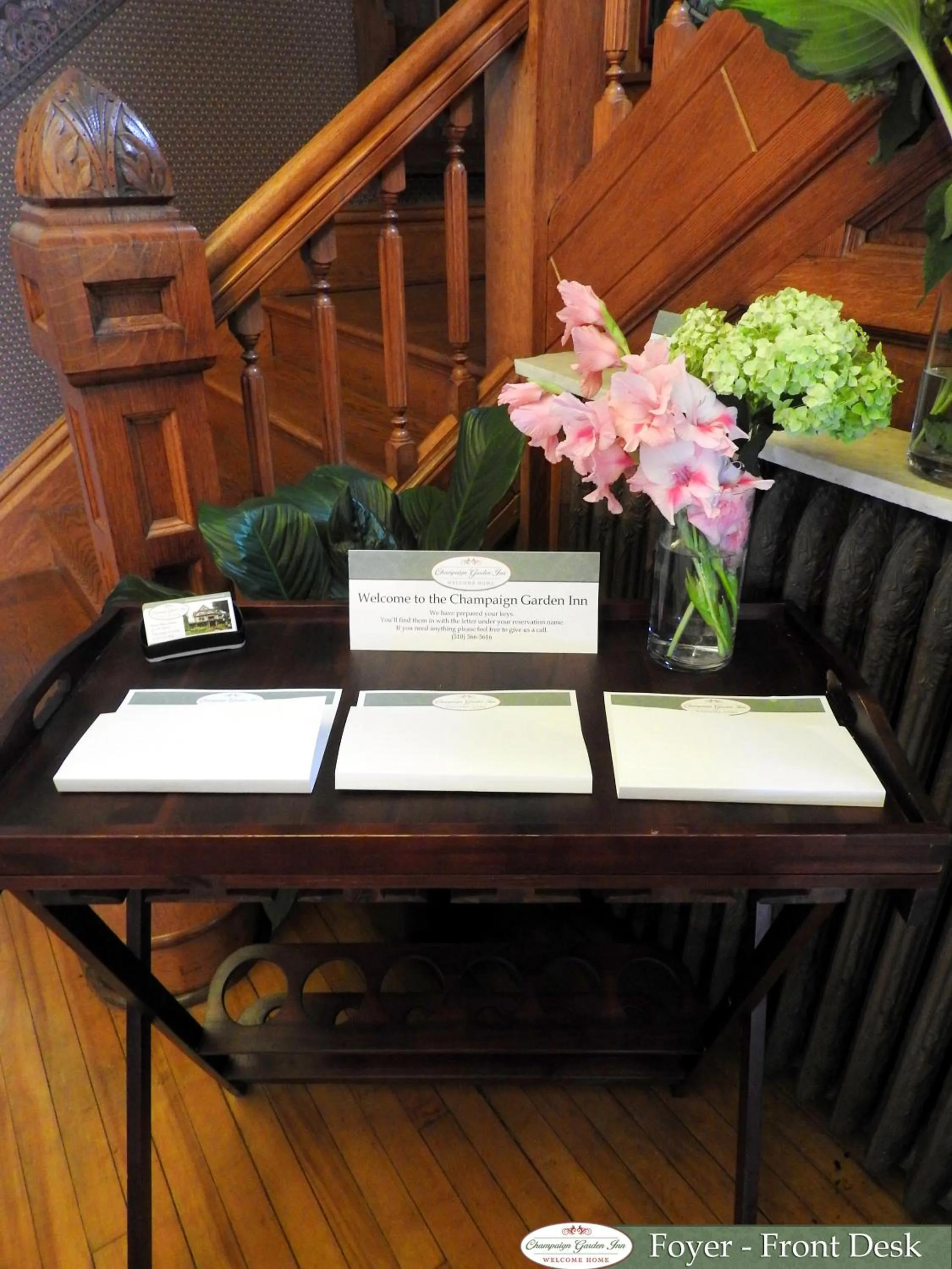 Lobby or reception in Champaign Garden Inn