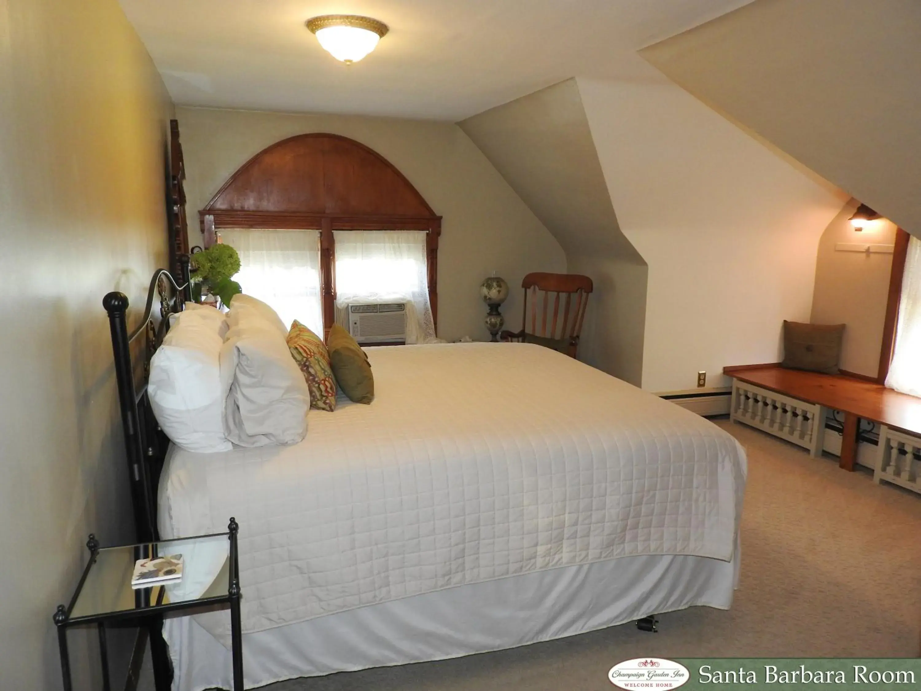 Double Room with Spa Bath in Champaign Garden Inn Double Room with Spa Bath in Champaign Garden Inn