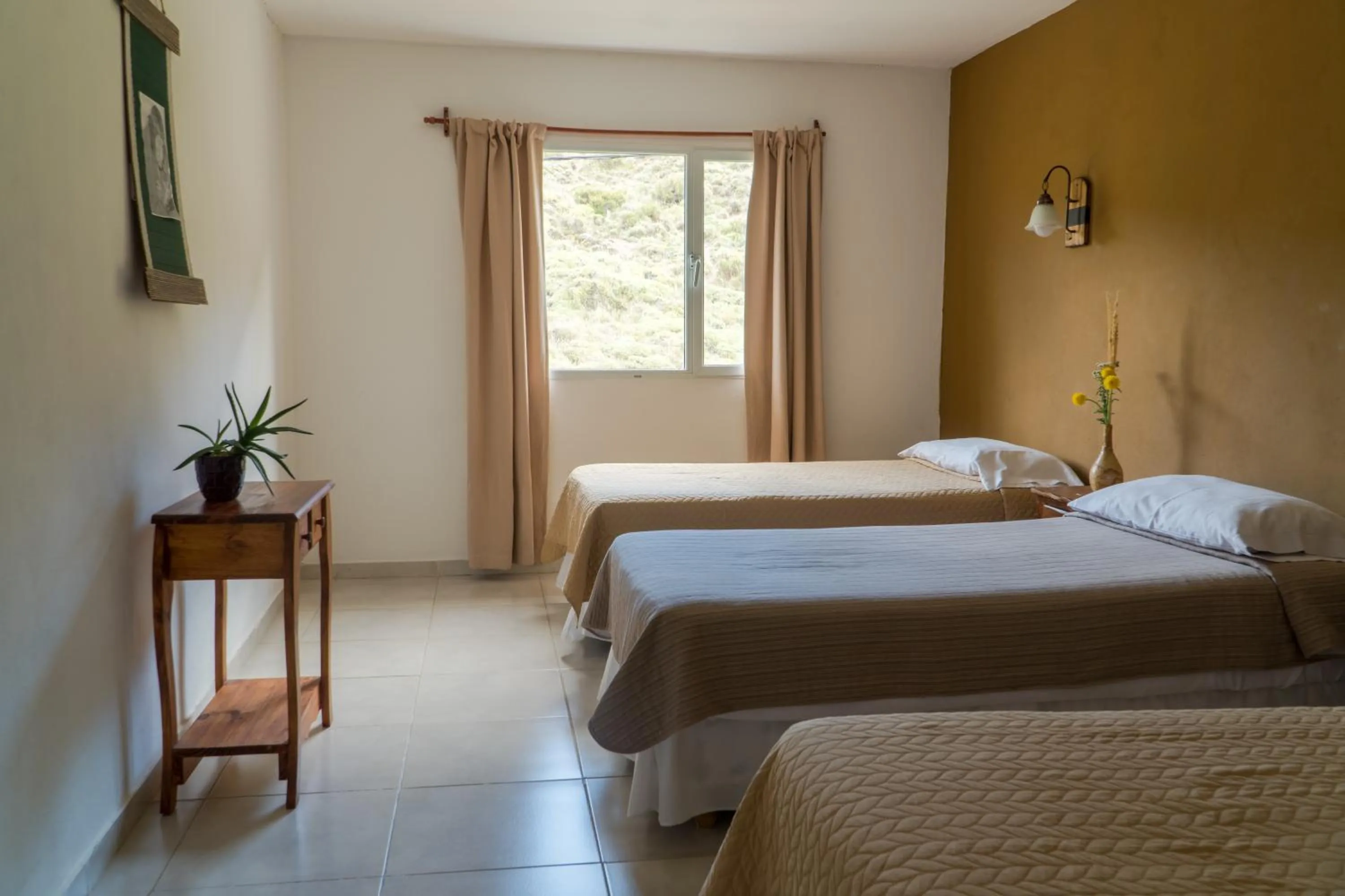 Photo of the whole room, Bed in Hosteria Alma de Patagonia