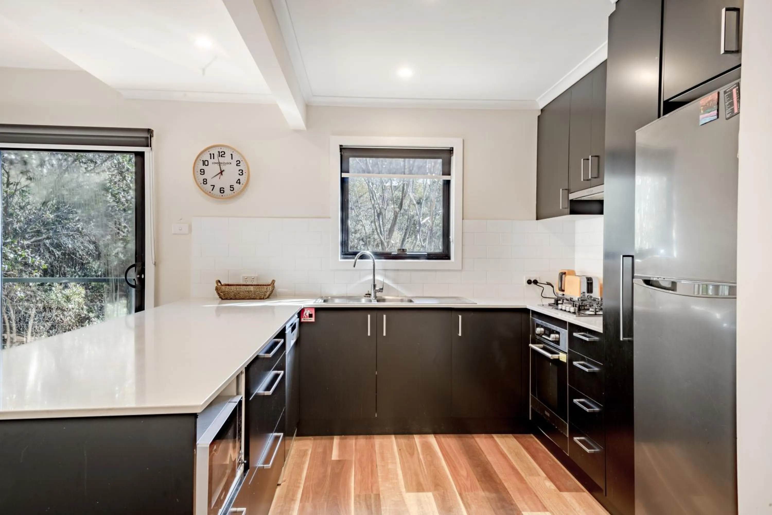 Kitchen or kitchenette in House of Ullr