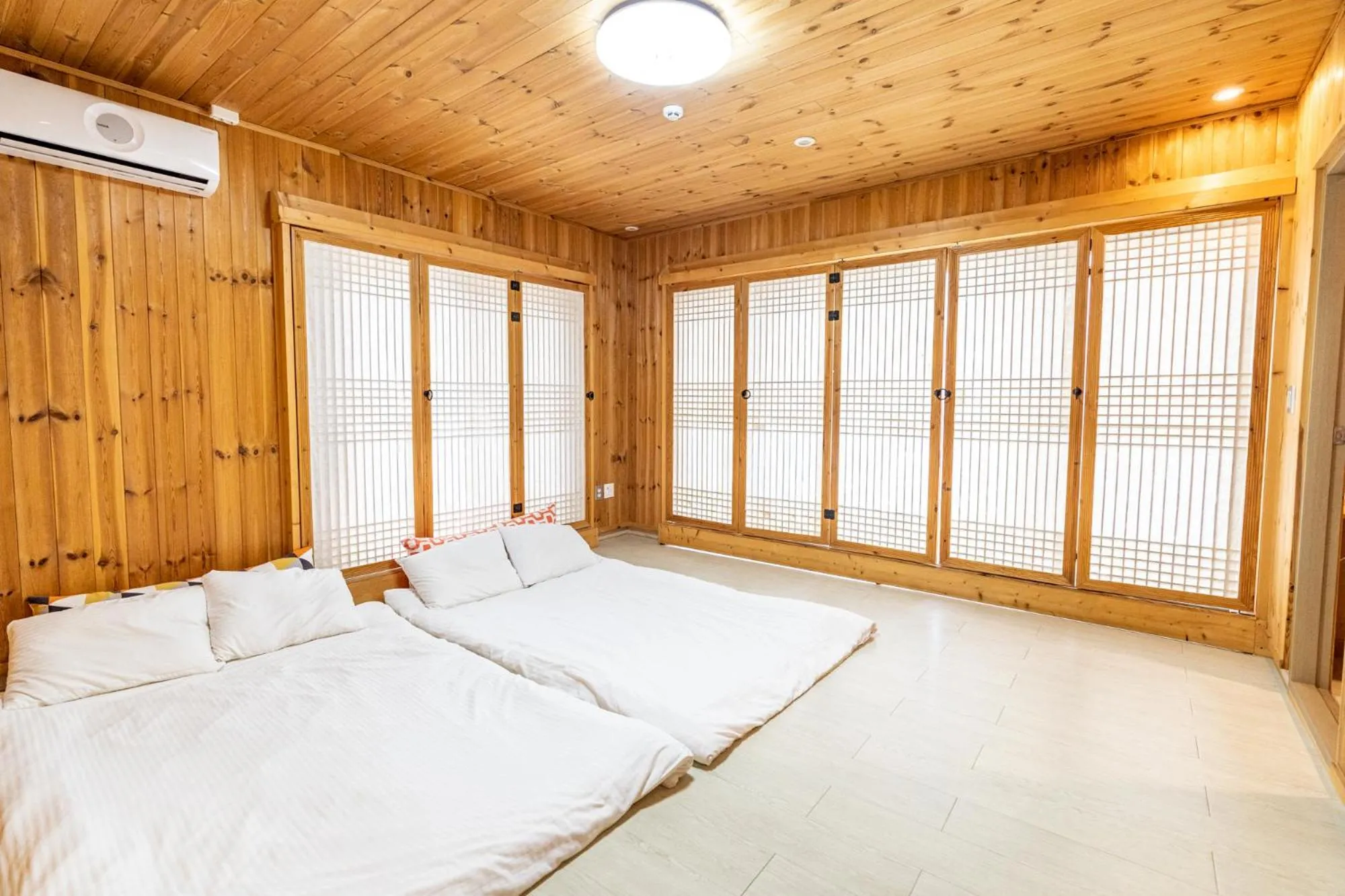 Bed in Jeju Best Hill