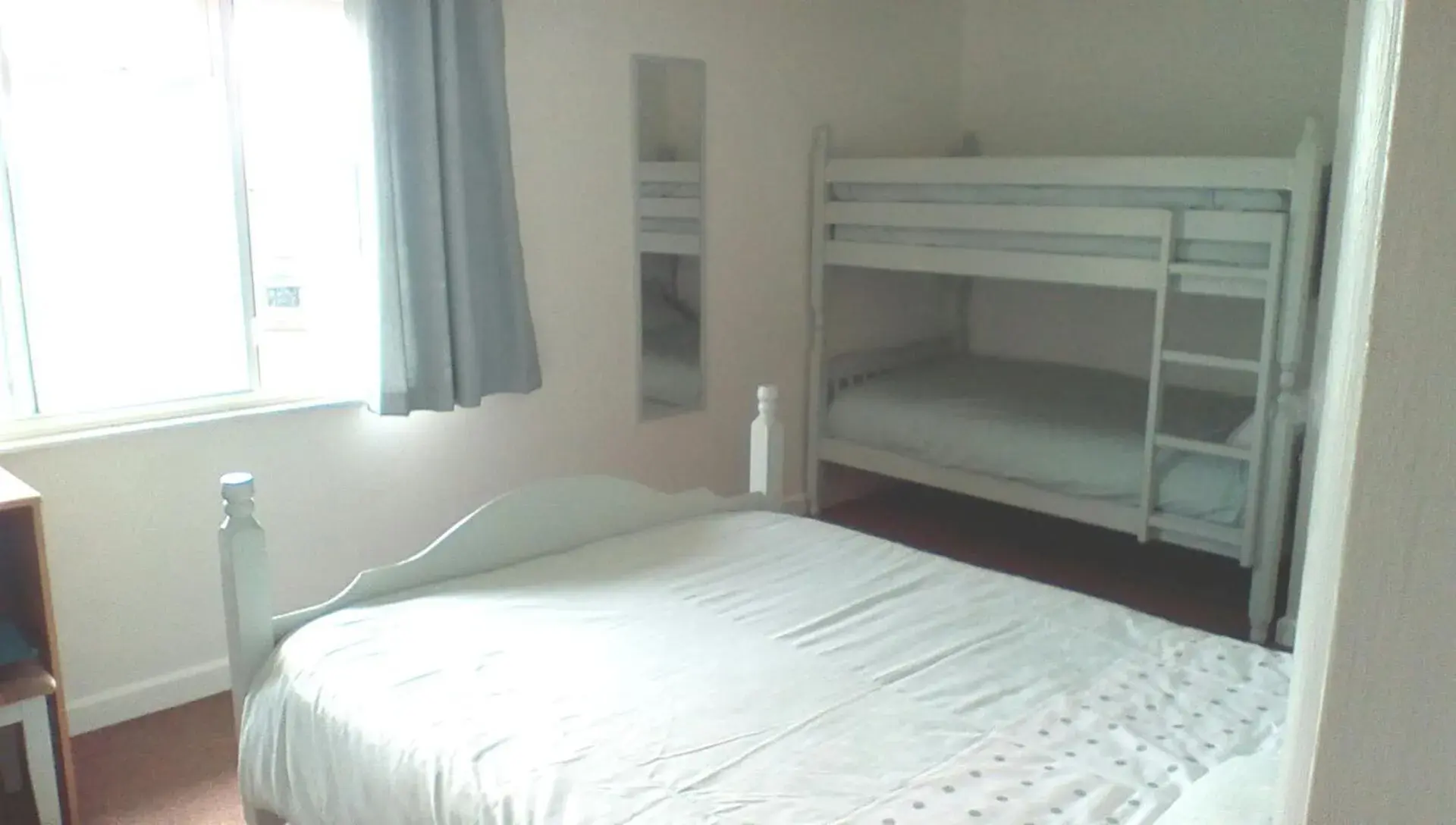 Family Room with Private Bathroom - single occupancy in Chancery House Family Room with Private Bathroom - single occupancy in Chancery House