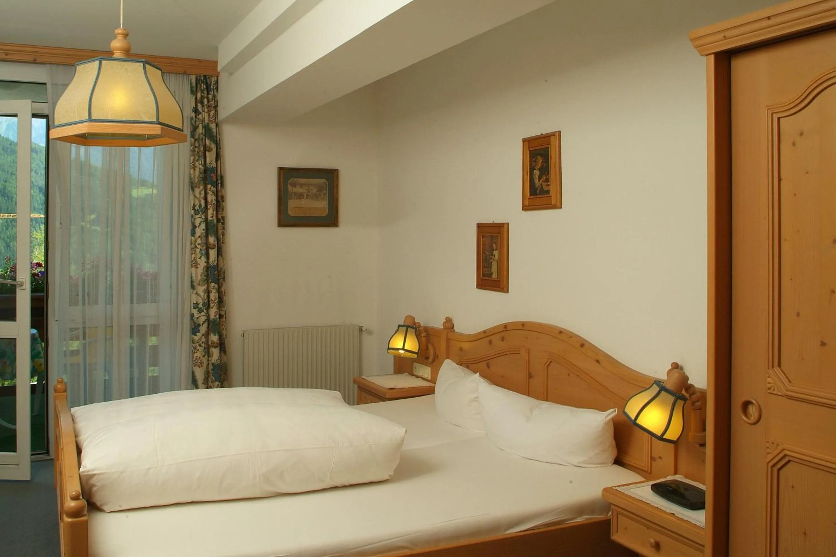 Photo of the whole room, Bed in Appartement & Aparthotel Stern