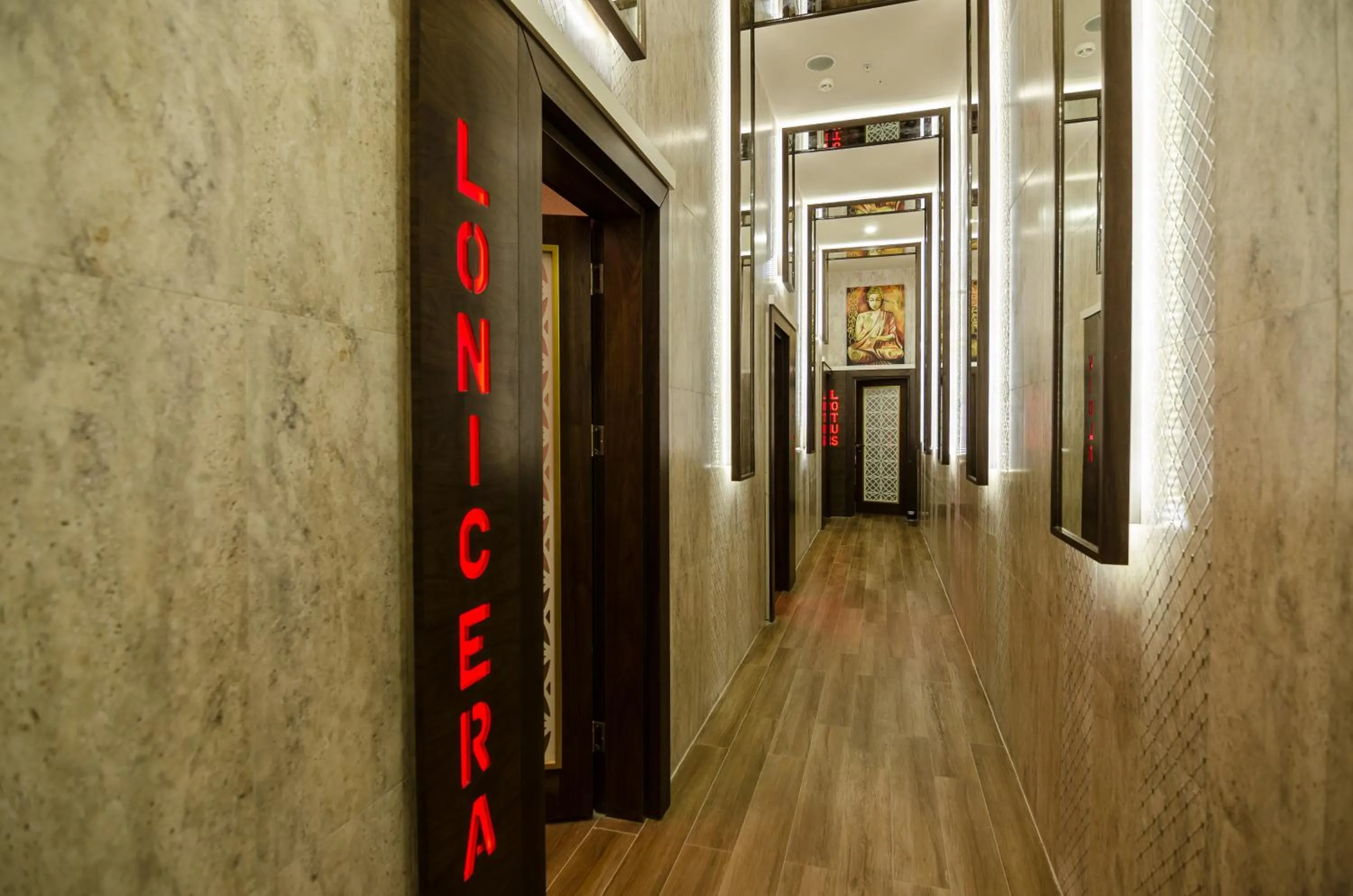 Massage in The Lumos Deluxe Resort Hotel & Spa