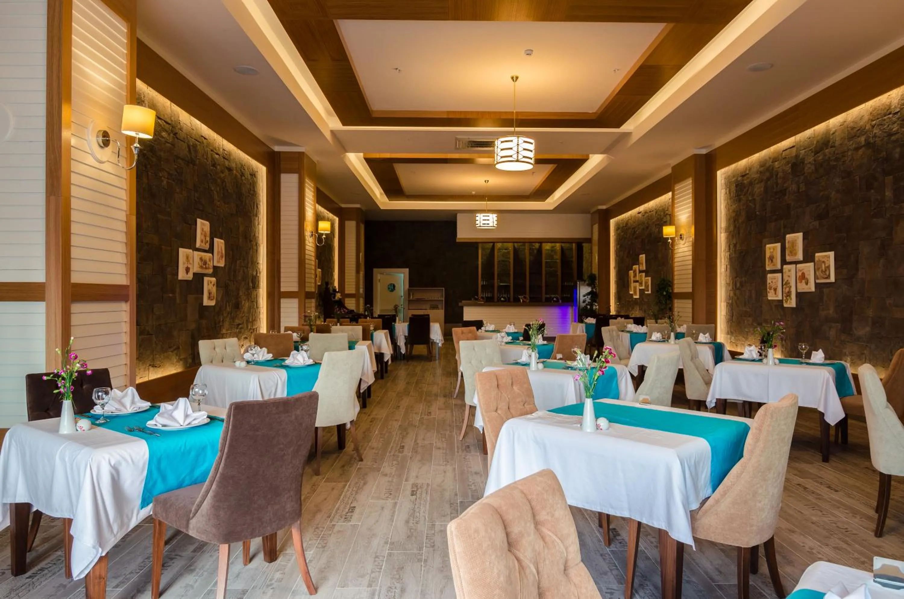 Restaurant/places to eat in The Lumos Deluxe Resort Hotel & Spa