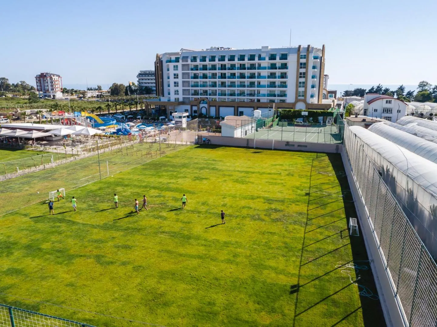 Garden in The Lumos Deluxe Resort Hotel & Spa