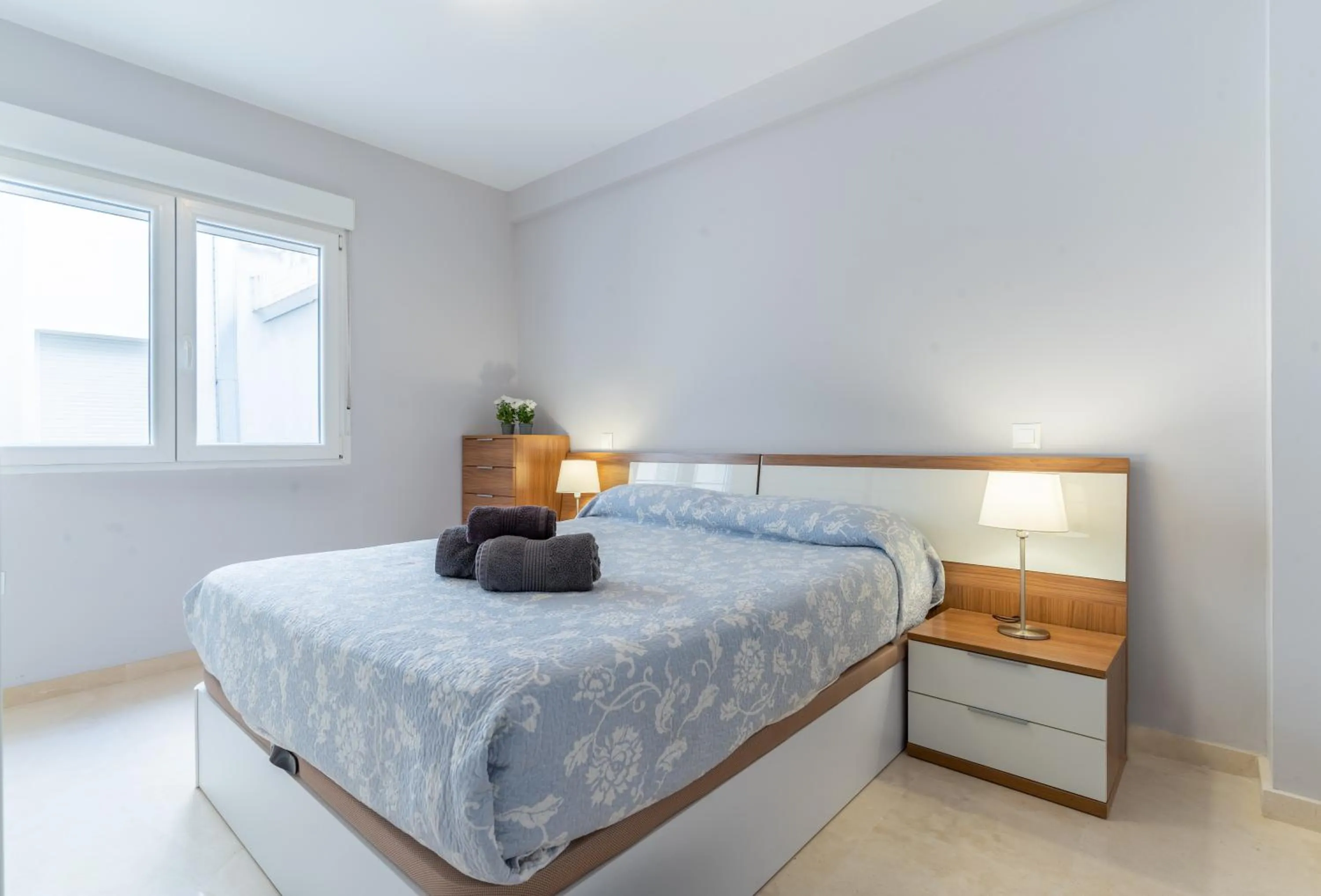 Photo of the whole room, Bed in Apartamentos Castillo by Sur Suites