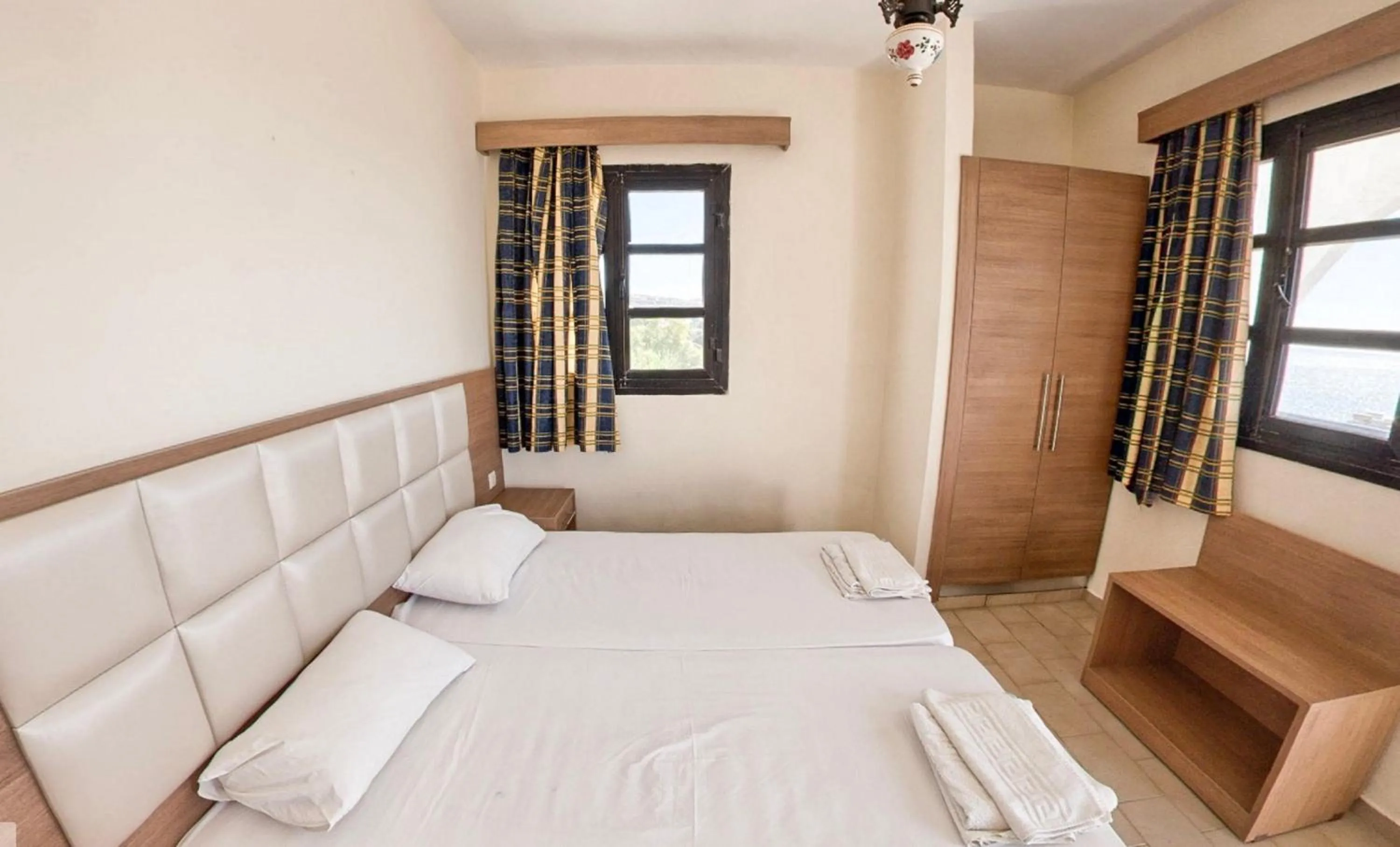 Bedroom, Bed in Coralli Apartments