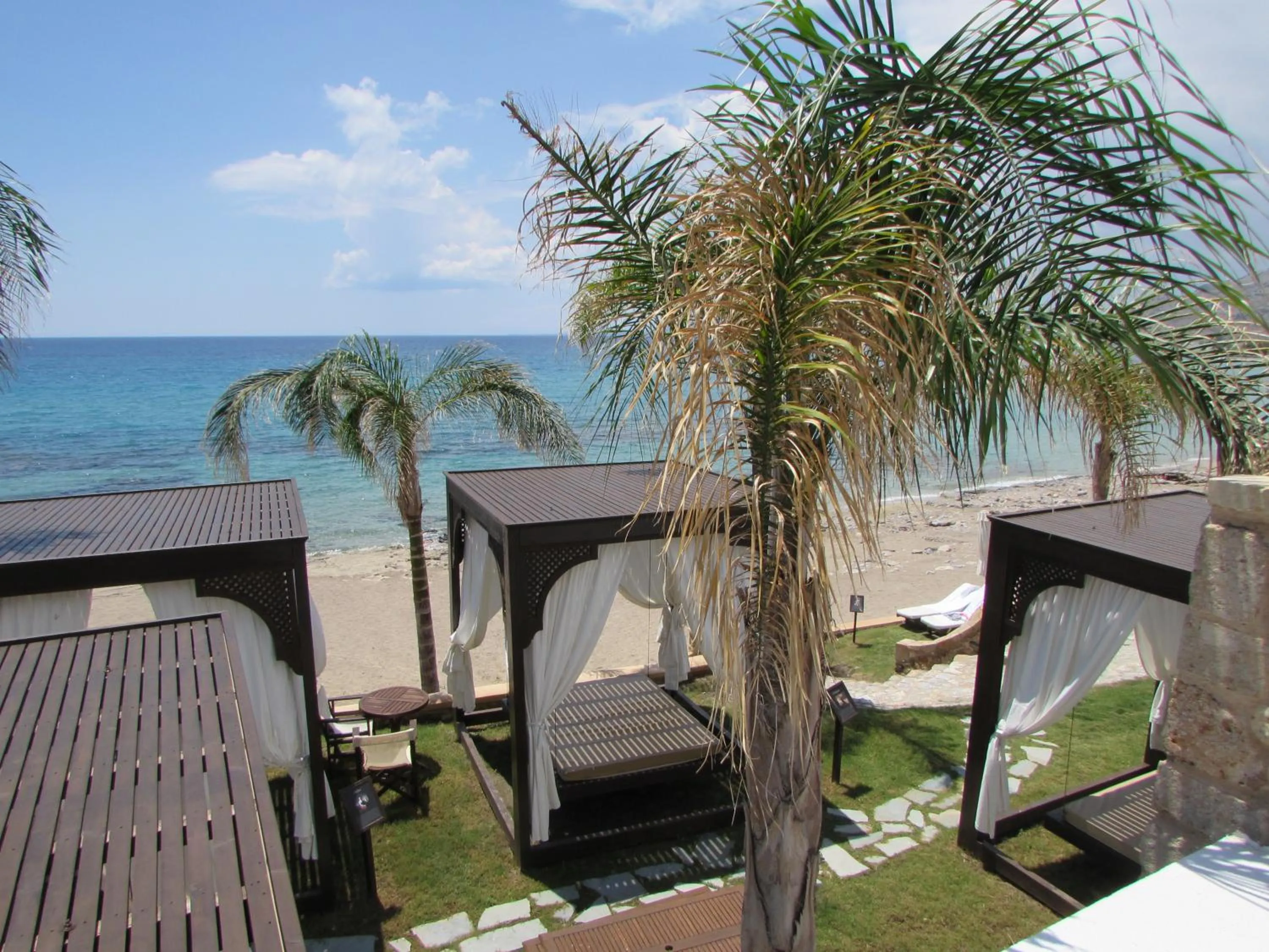 Beach in Coralli Apartments