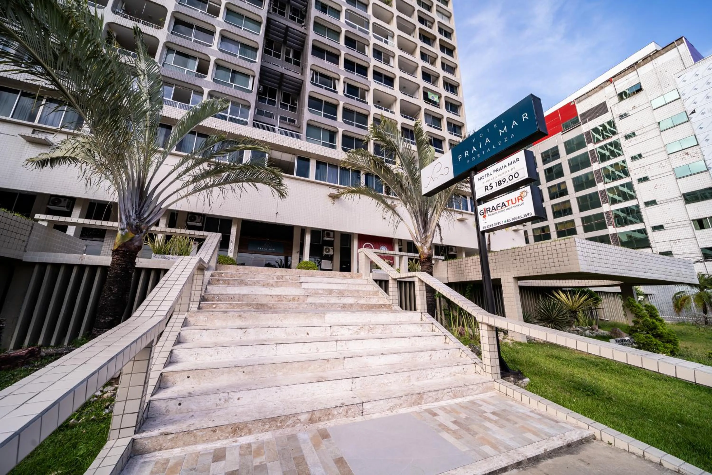 Property building in Hotel Praia Mar