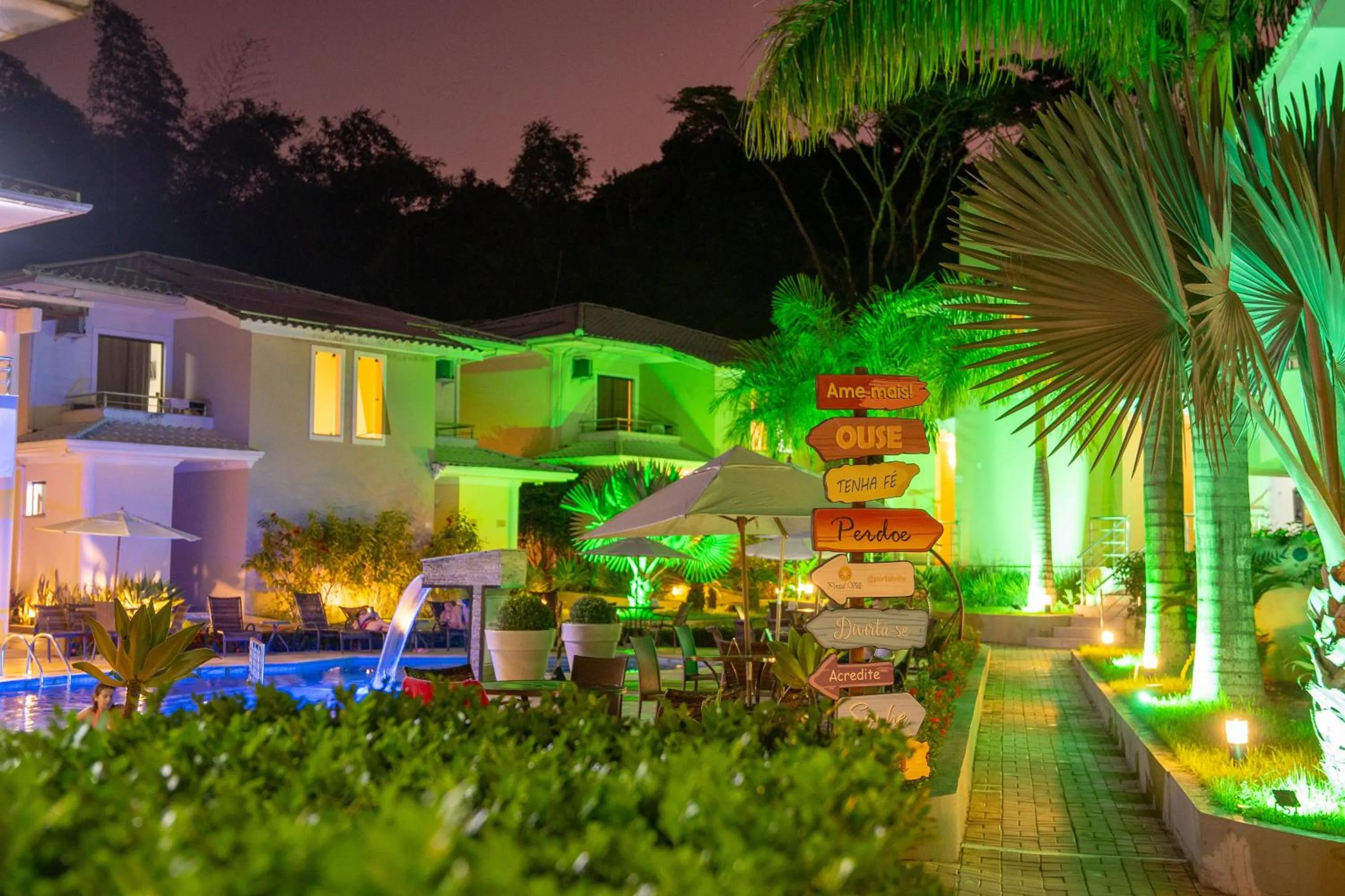 Swimming pool in Portal Ville - Rede Soberano