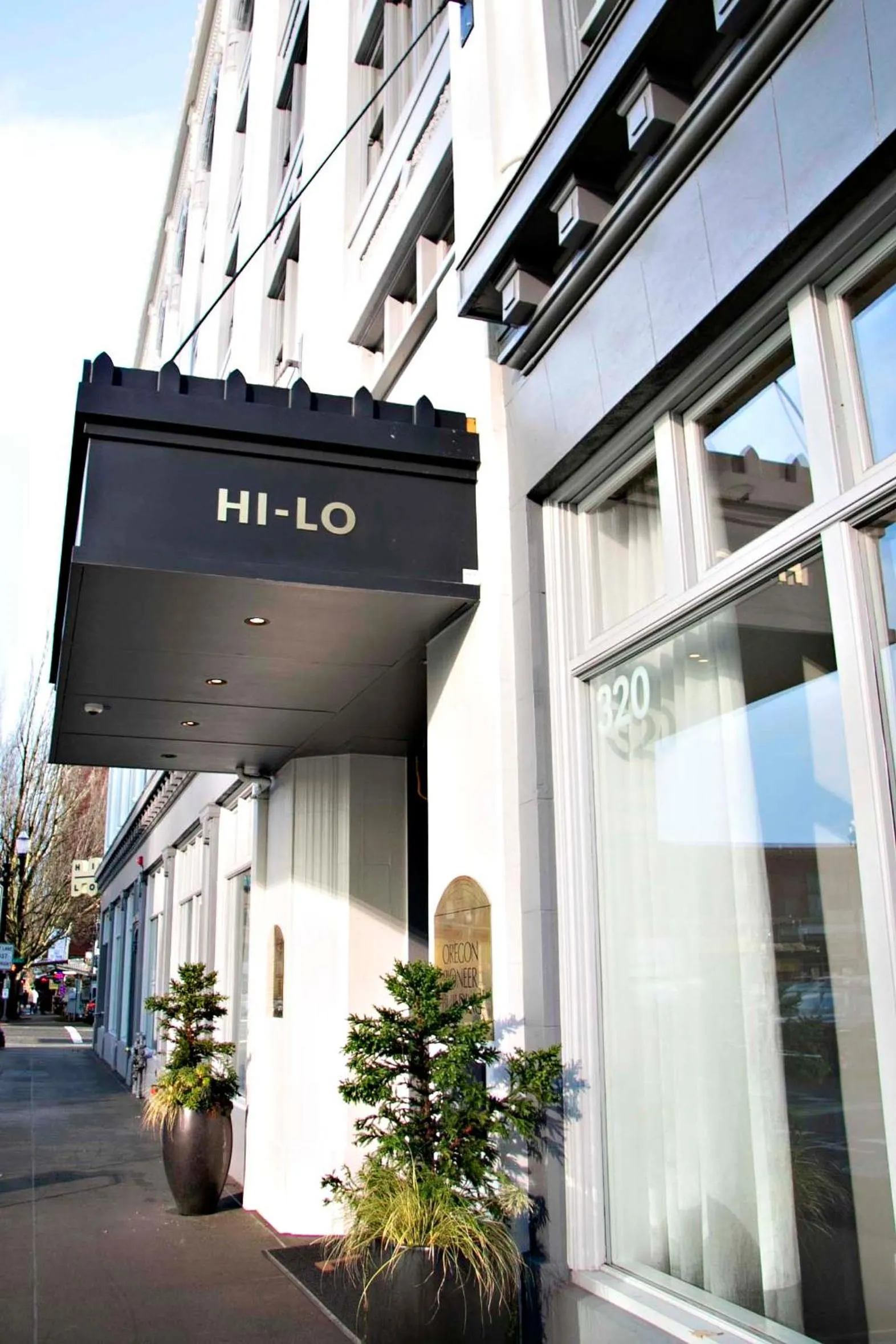 Property building in The Hi-Lo, Autograph Collection