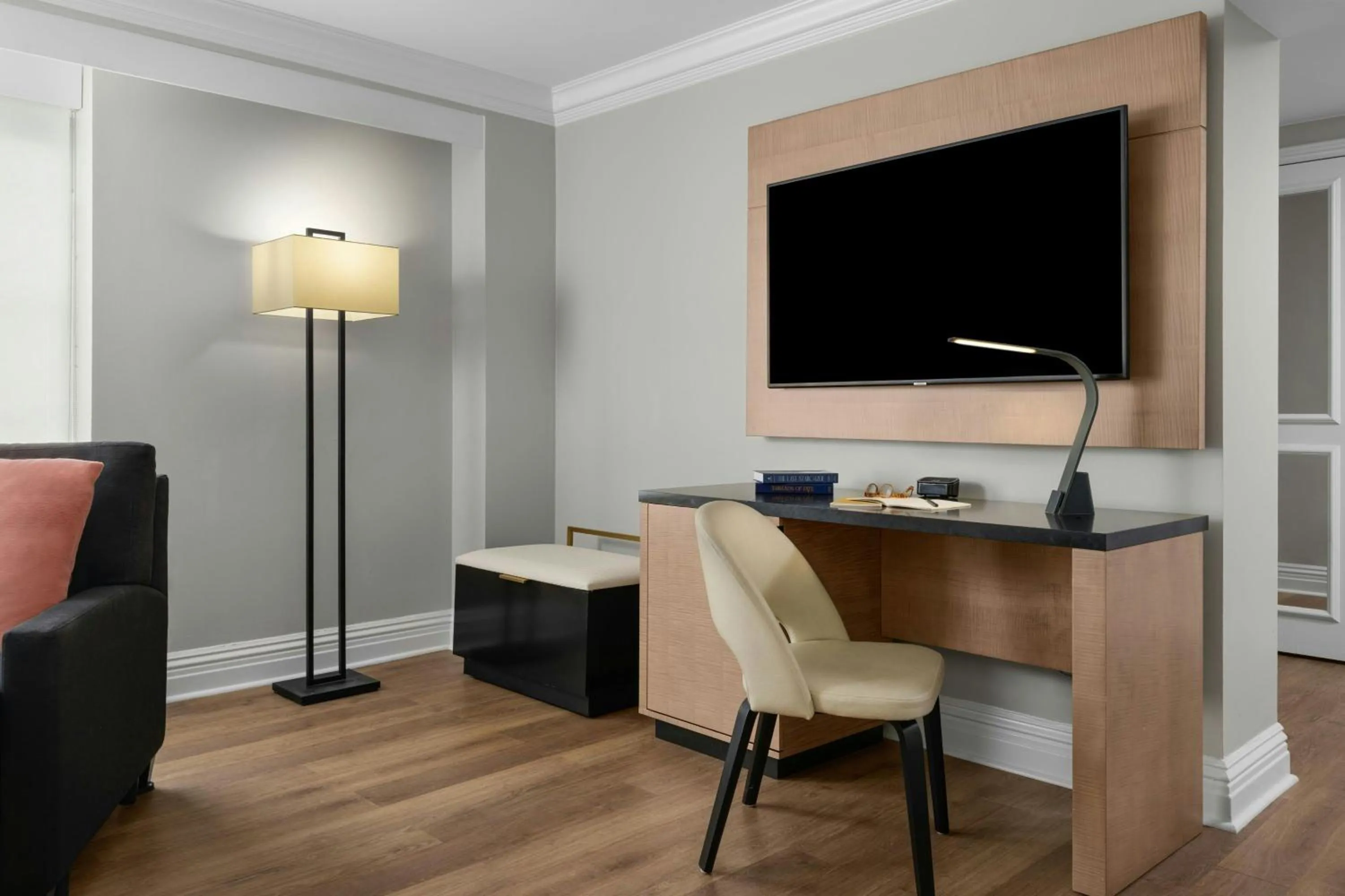 Photo of the whole room in Marriott Vacation Club® at the Mayflower, Washington, D.C. 