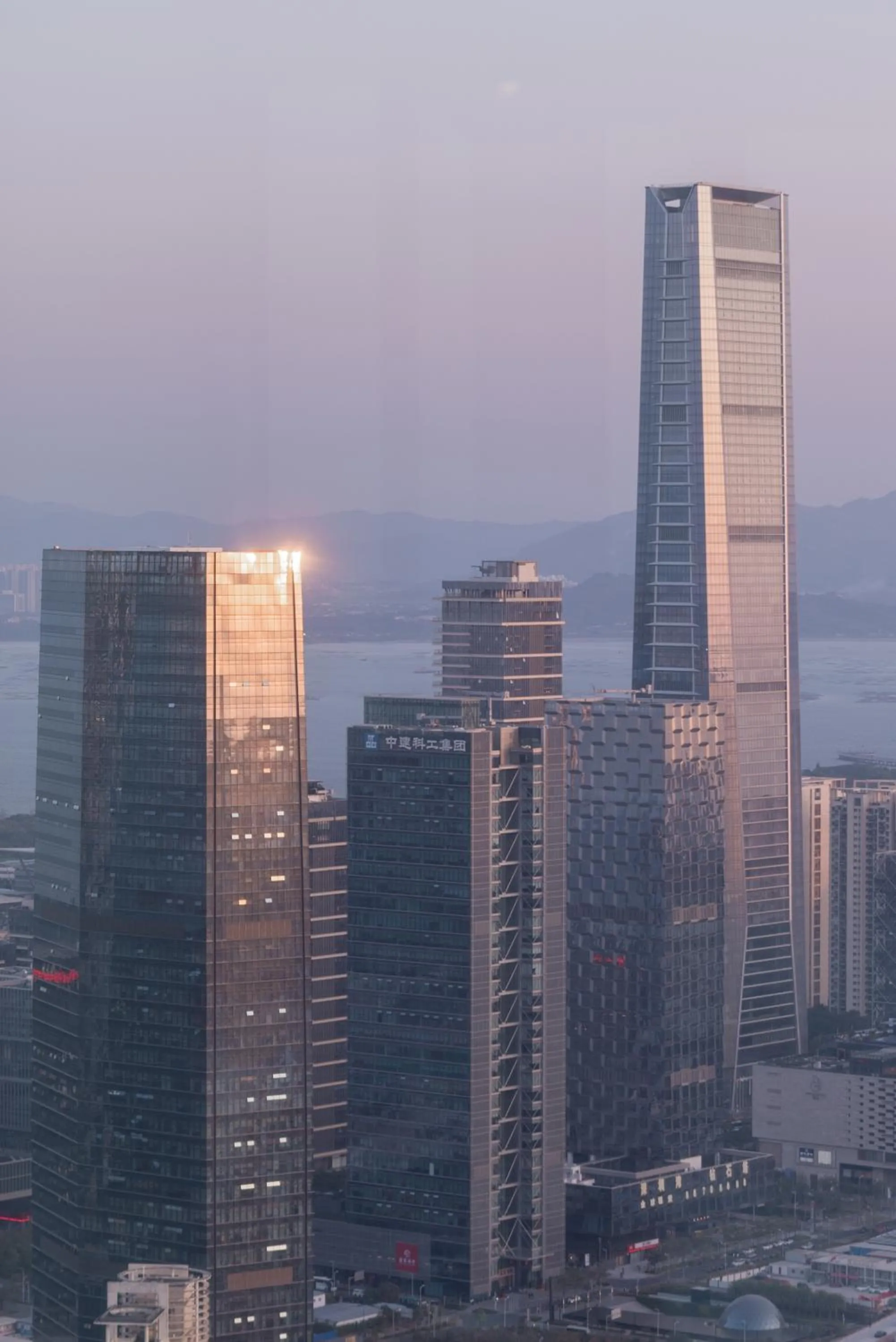 Quiet street view in Shenzhen Marriott Hotel Nanshan