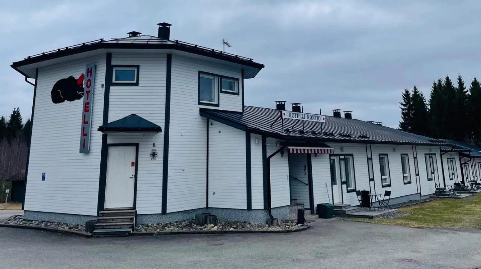 Facade/entrance in Hotelli Kontio